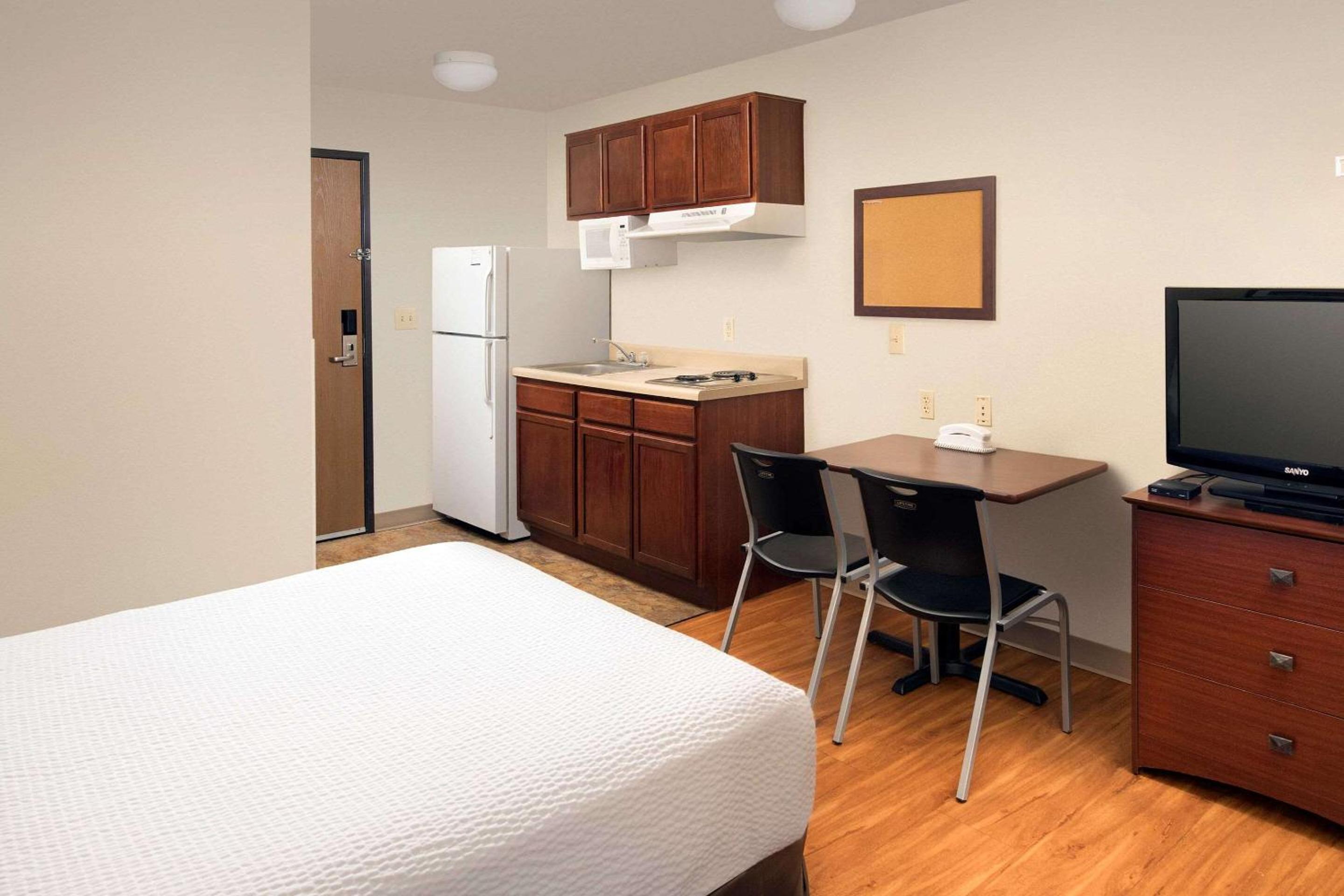 Standard Double Room - Smoking - Photo 1