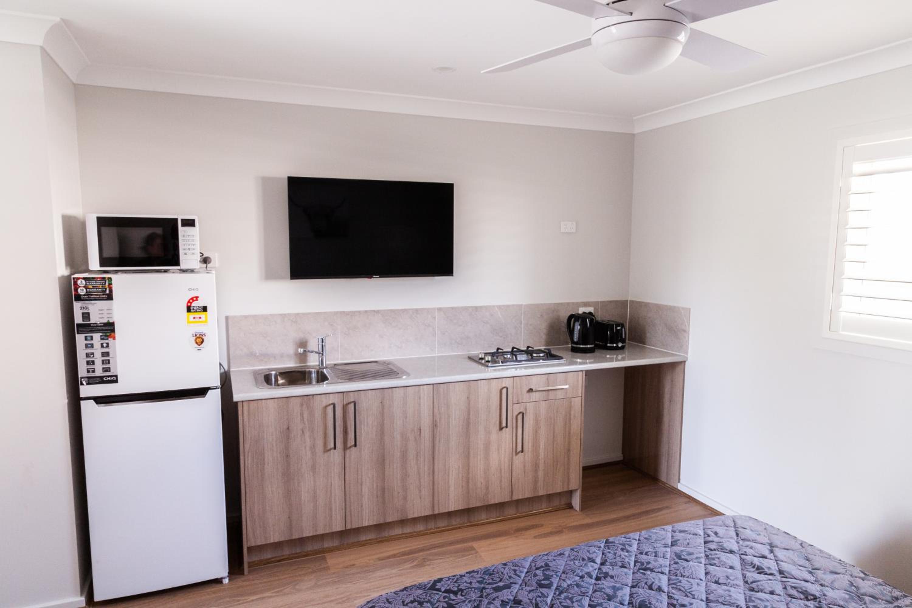 Deluxe Queen Room - Photo 4