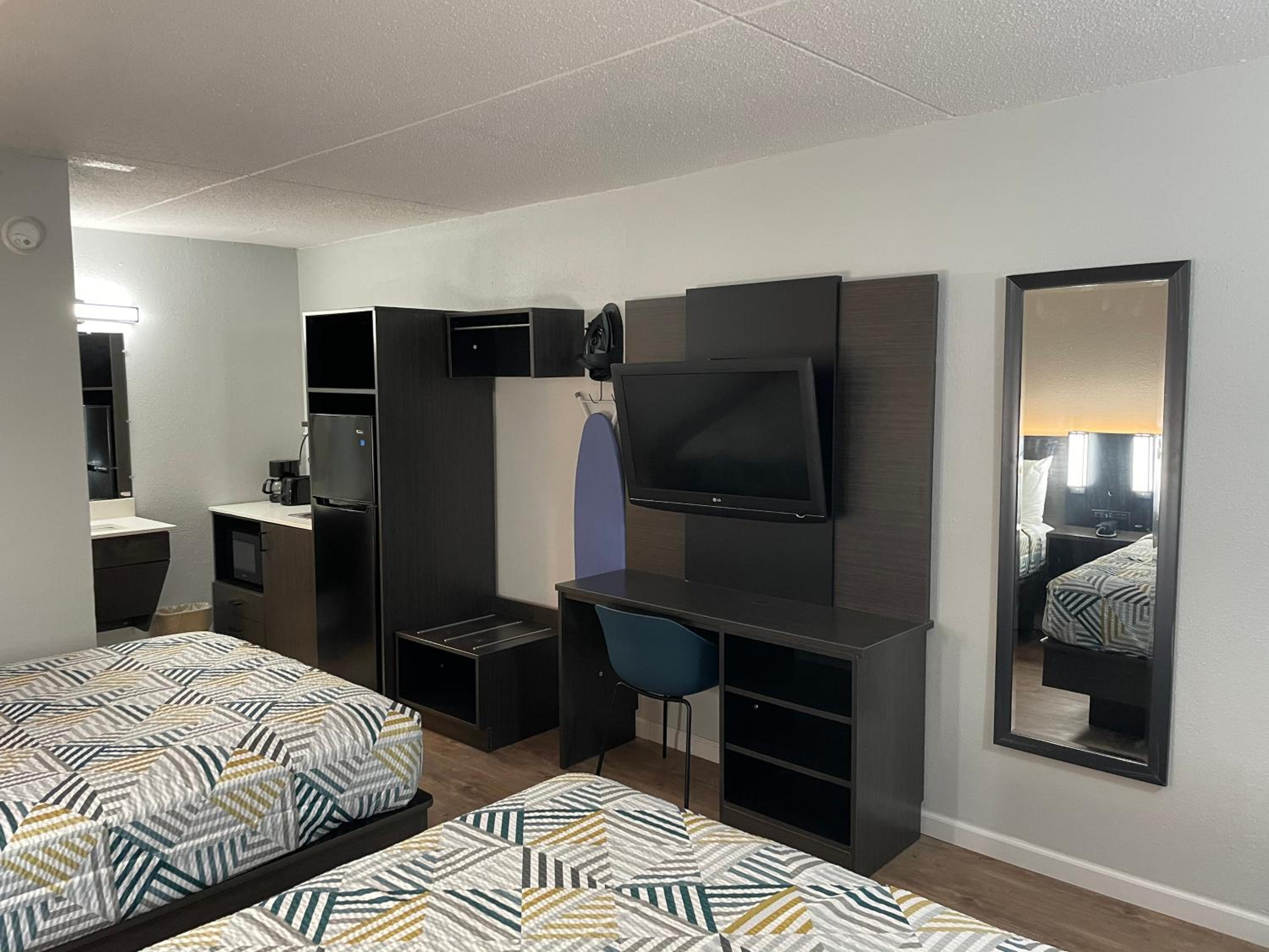 Quadruple Room - Smoking - Photo 6