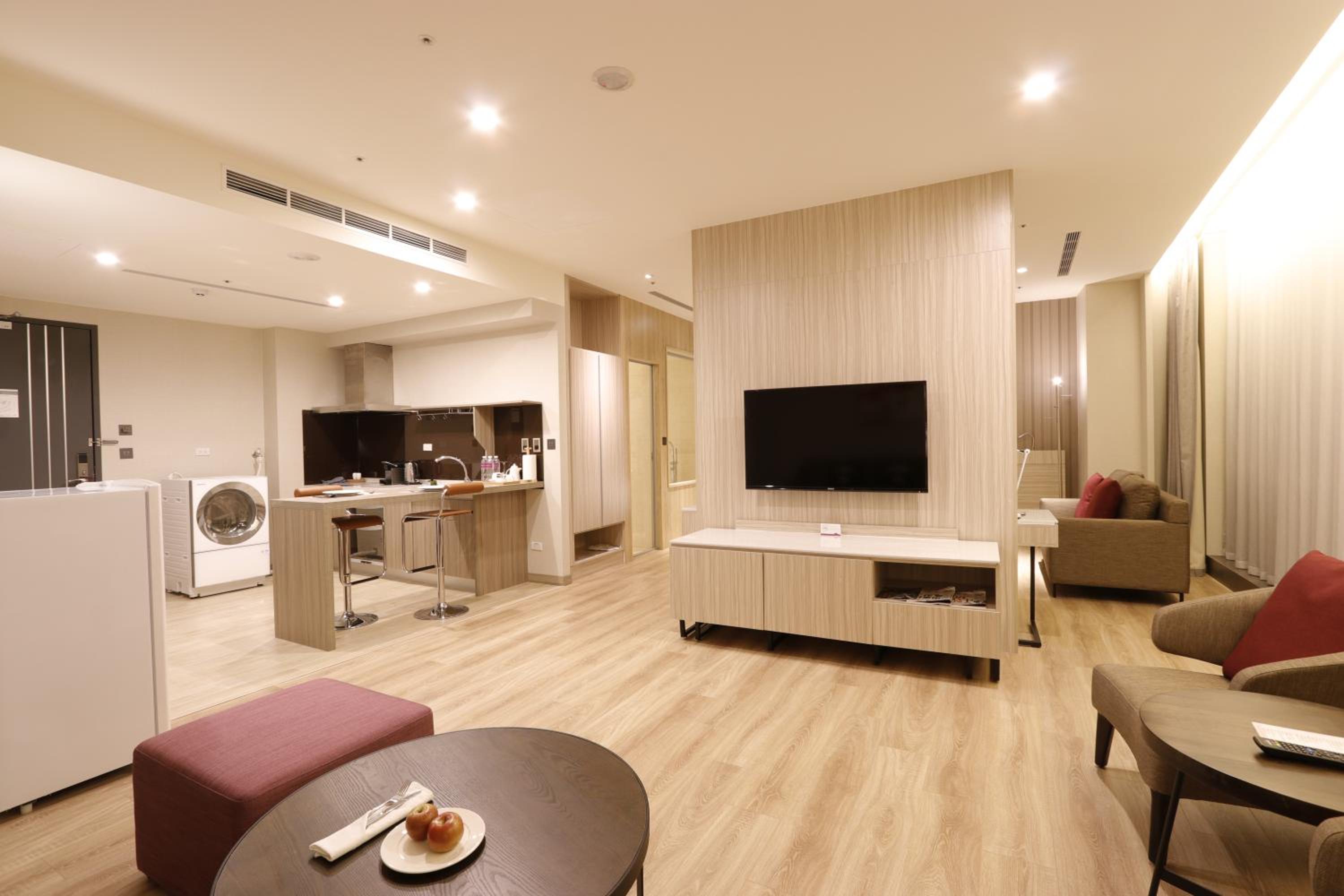 Executive Suite photo 2