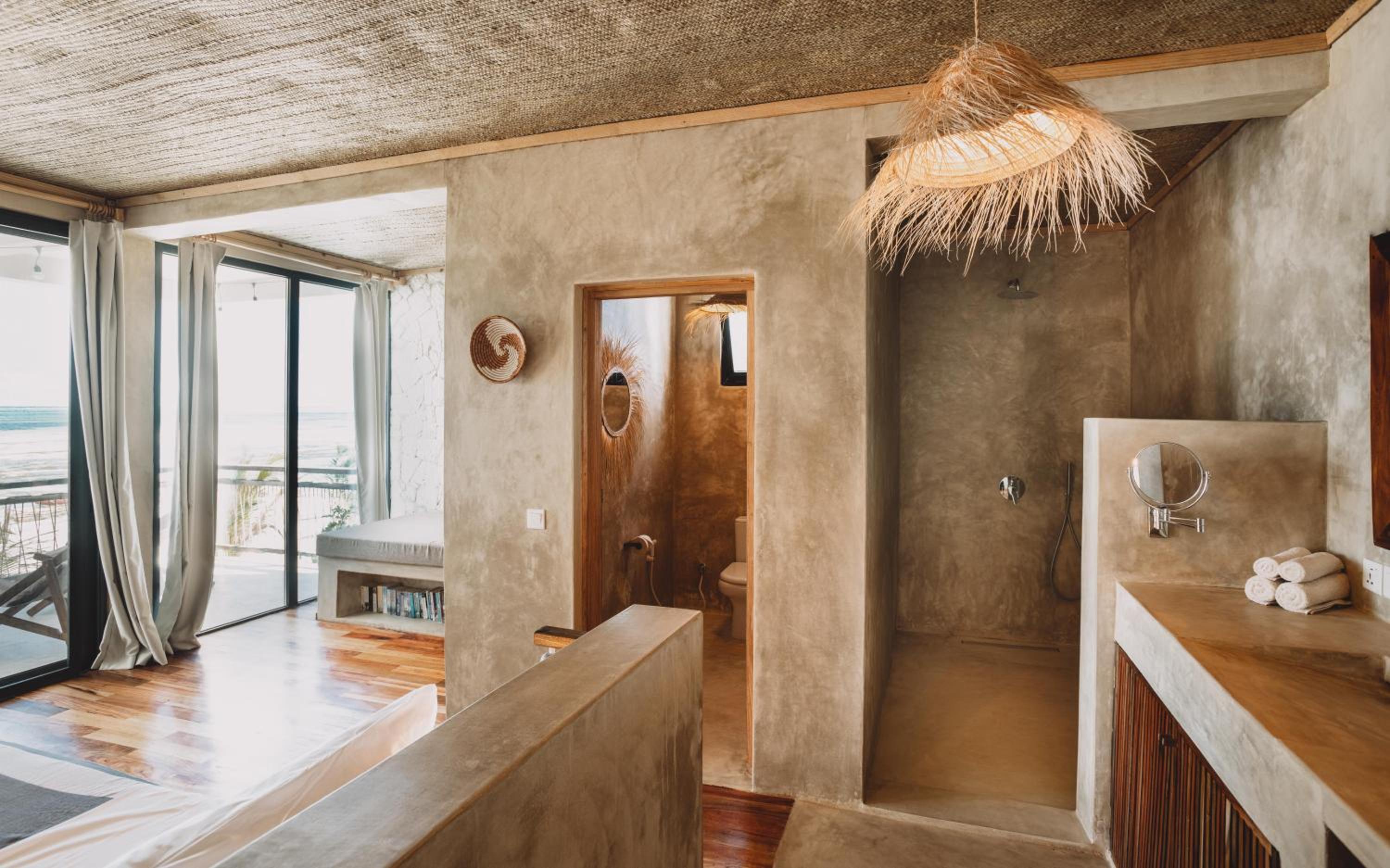 King Room with Balcony photo 2