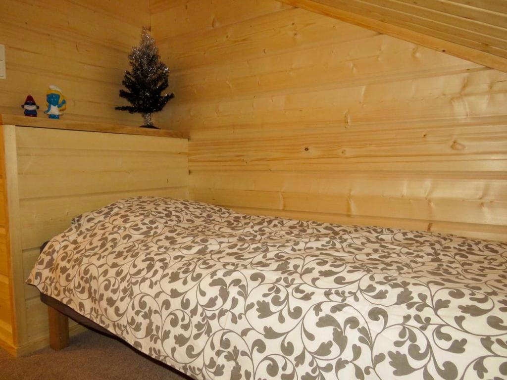 Standard Double Room with Shared Bathroom