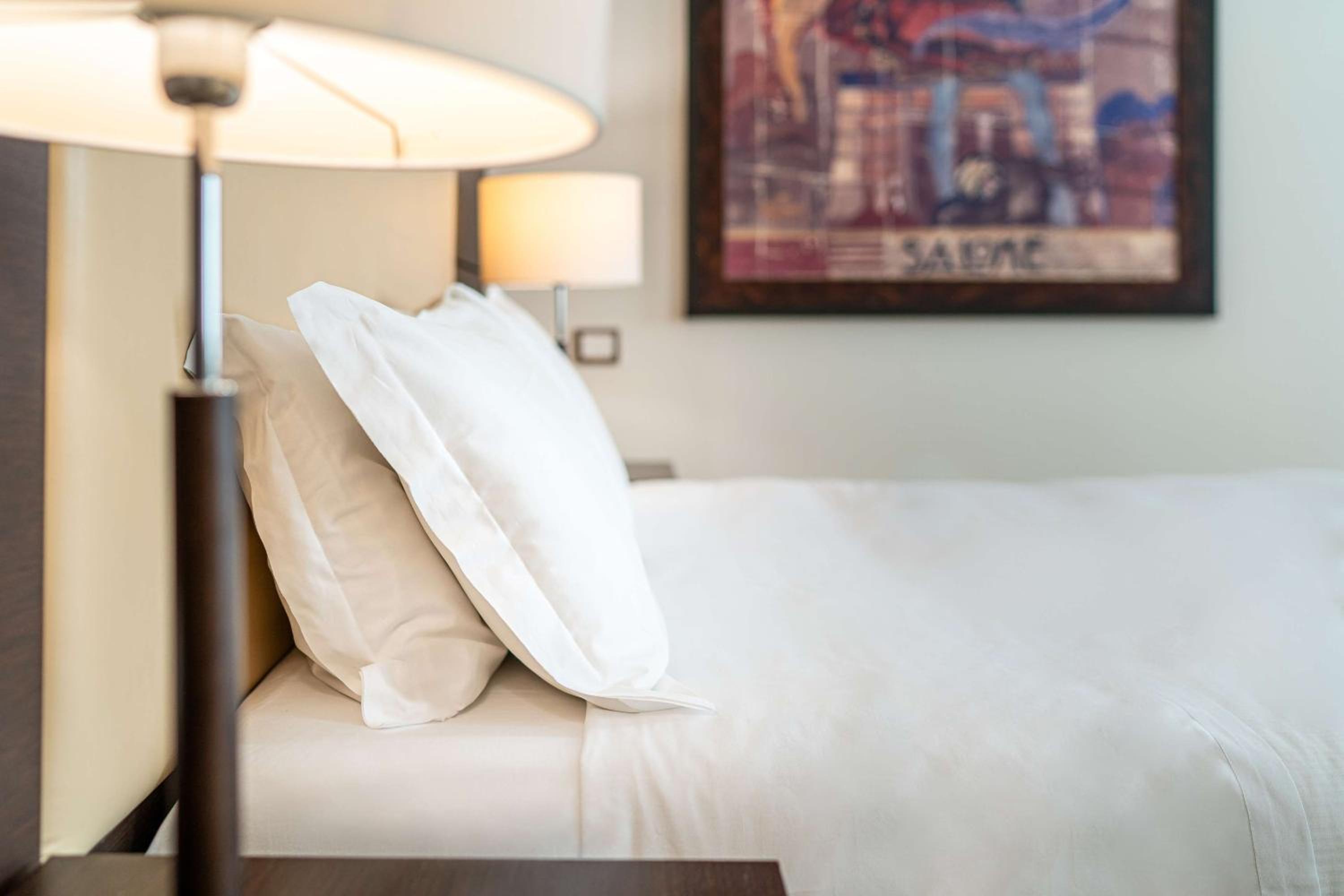 Economy Queen Room