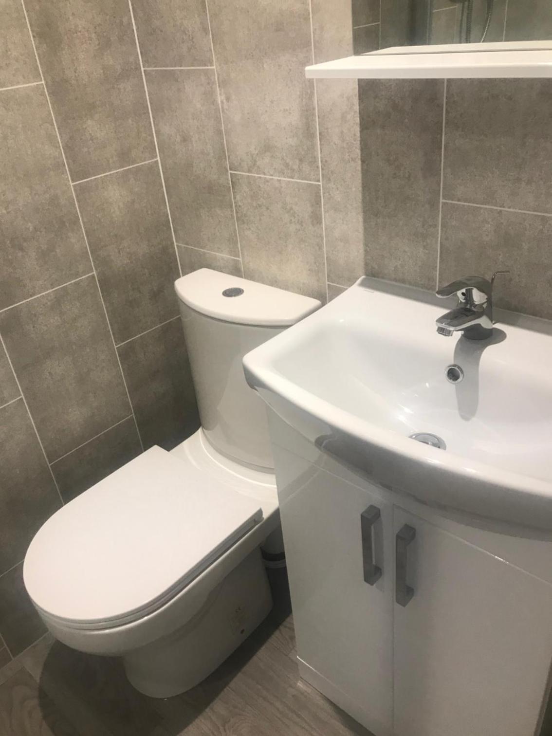 Deluxe Double Room with Shower photo 2