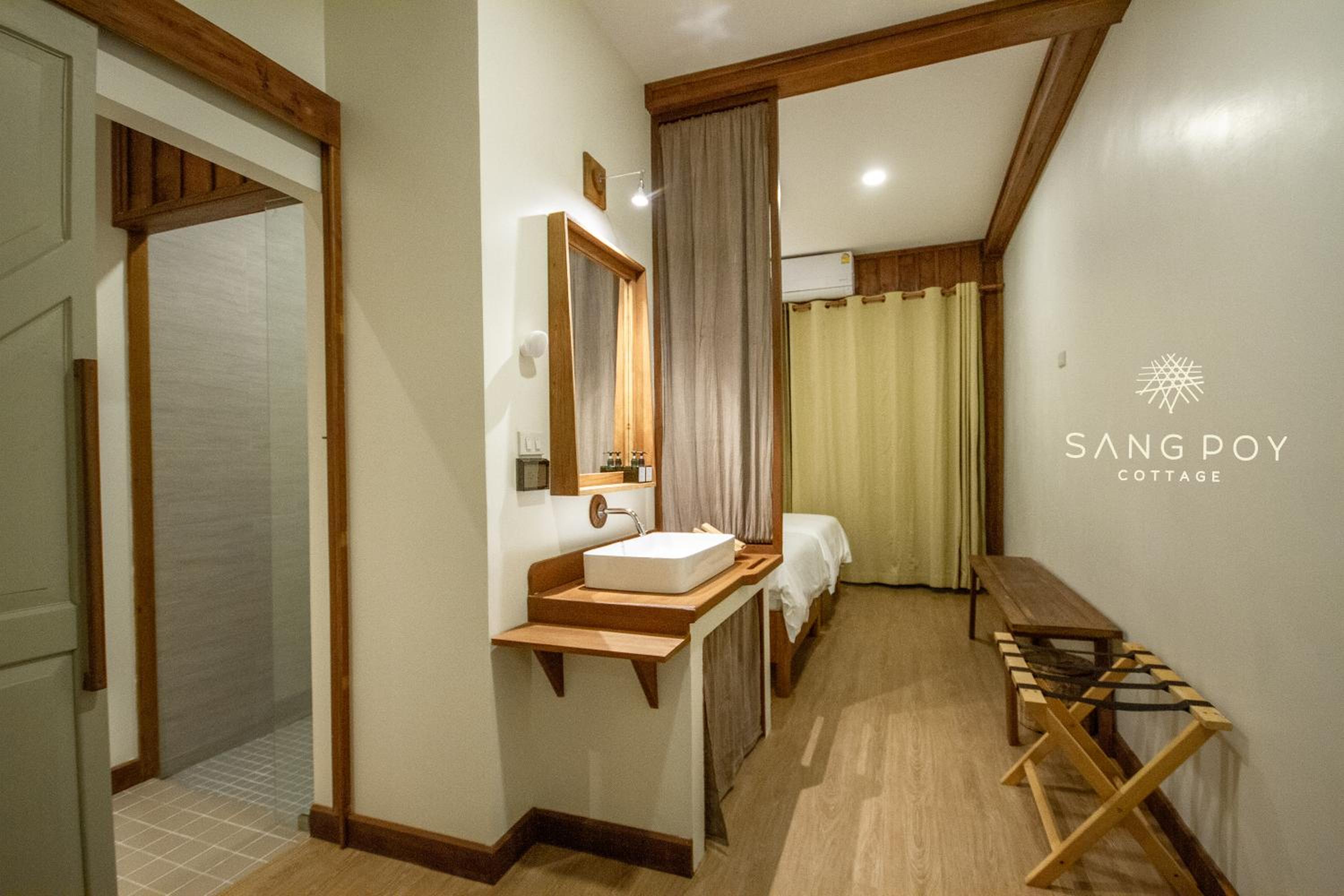 Superior Twin Room - Photo 8