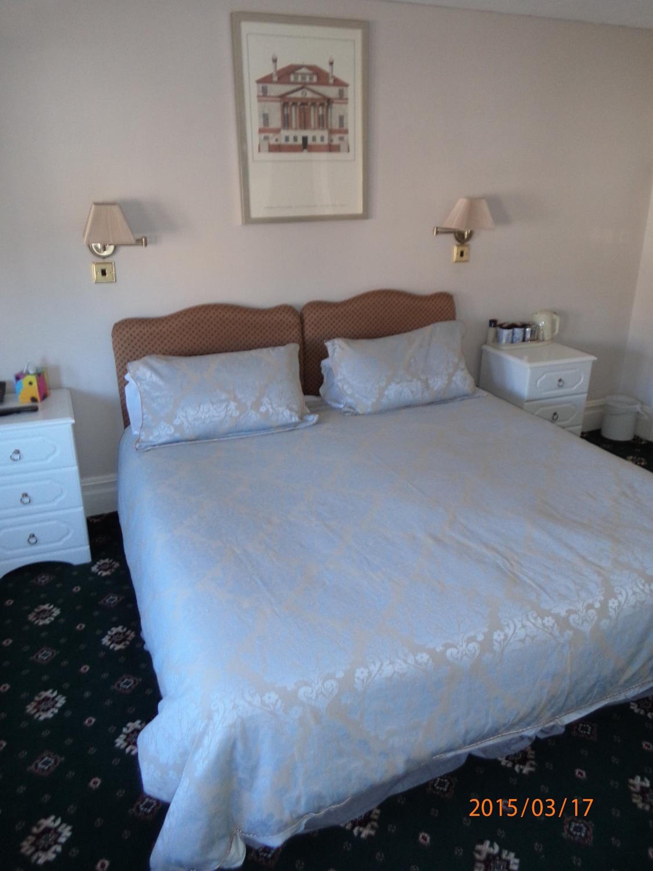 Double Room - Photo 14