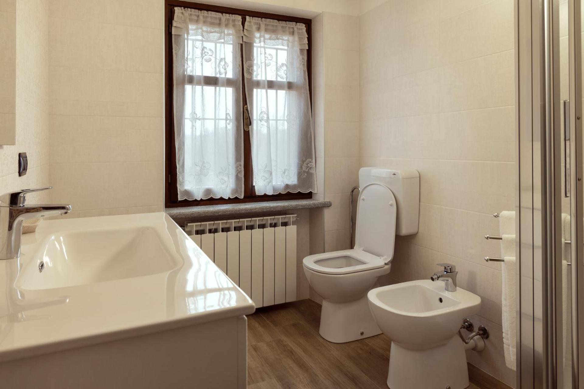 Queen Room with Spa Bath - Photo 5