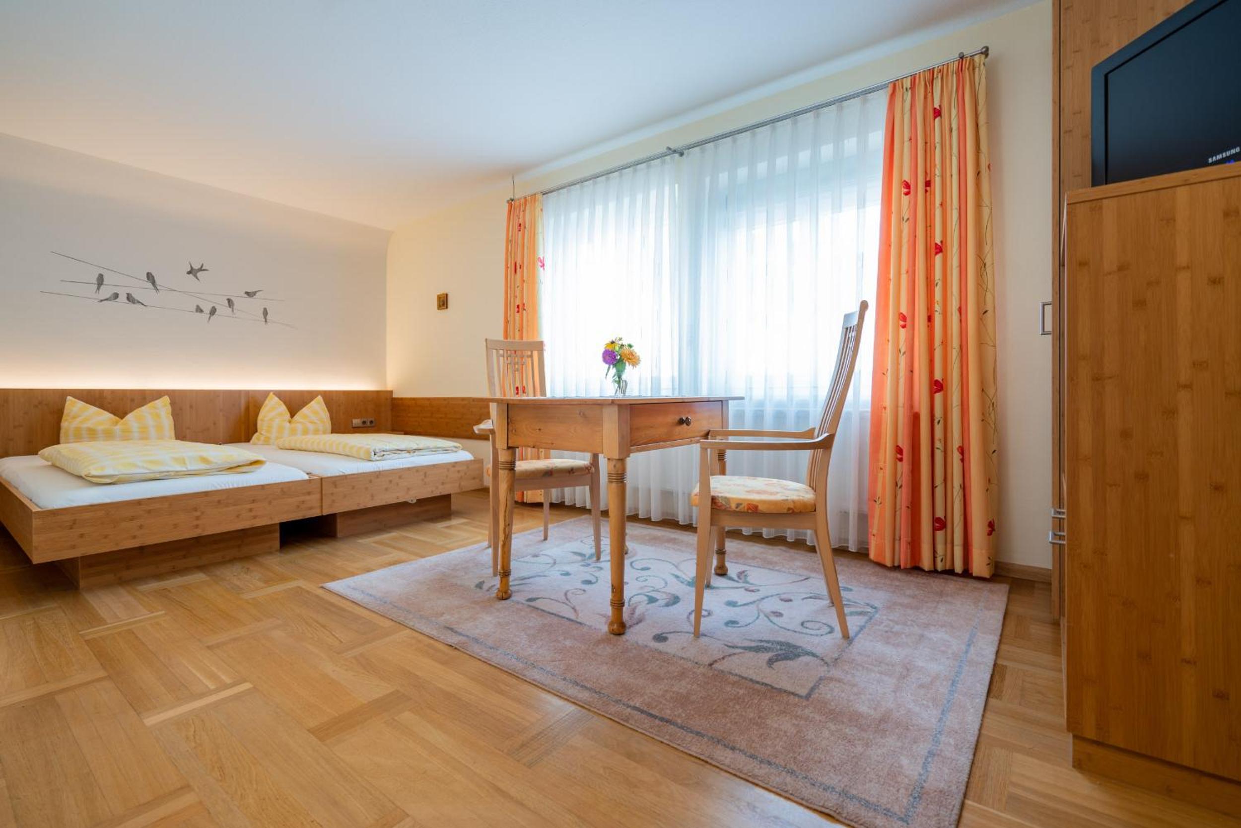 Double Room - Photo 2