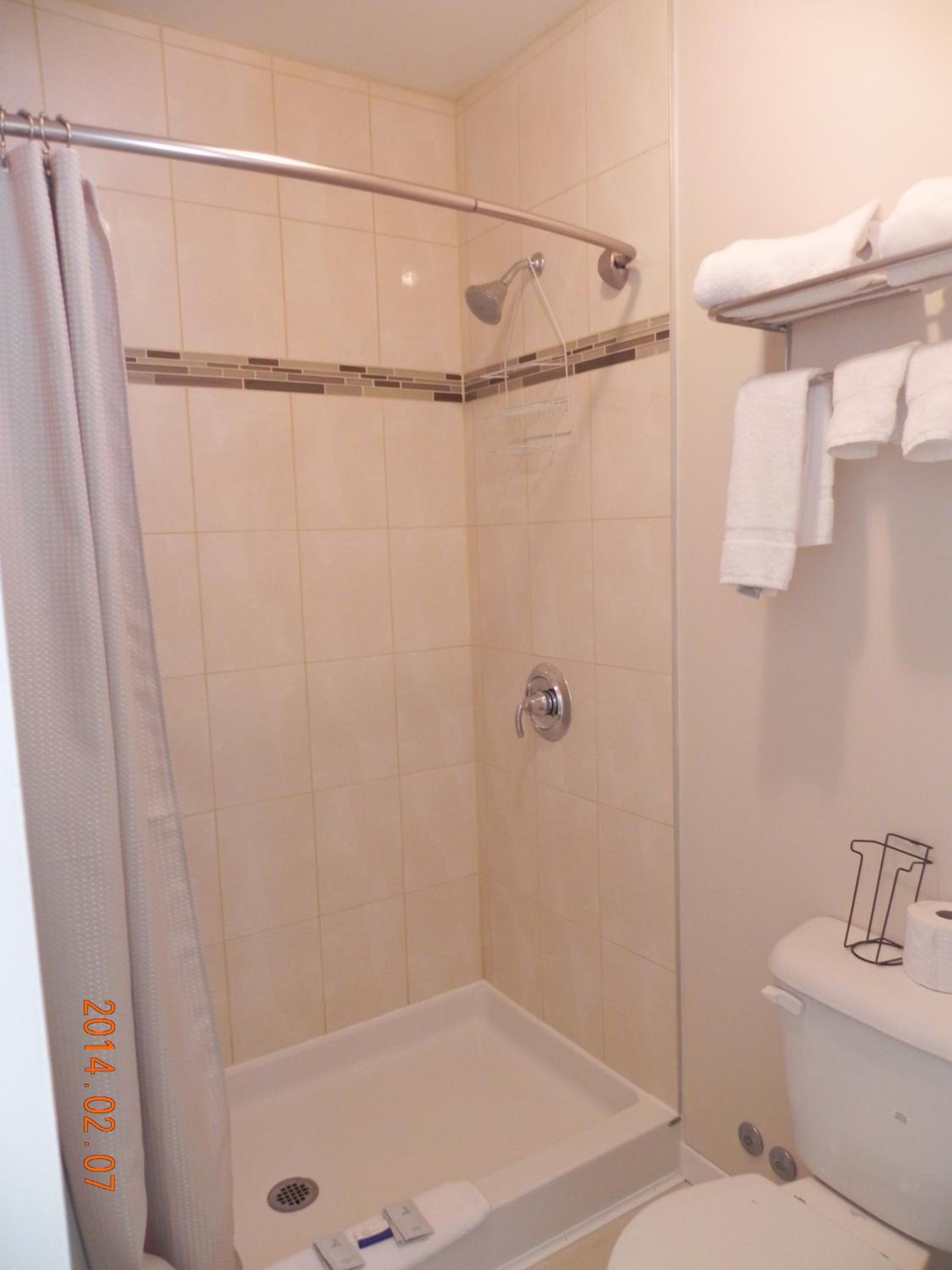 Queen Room - Photo 3