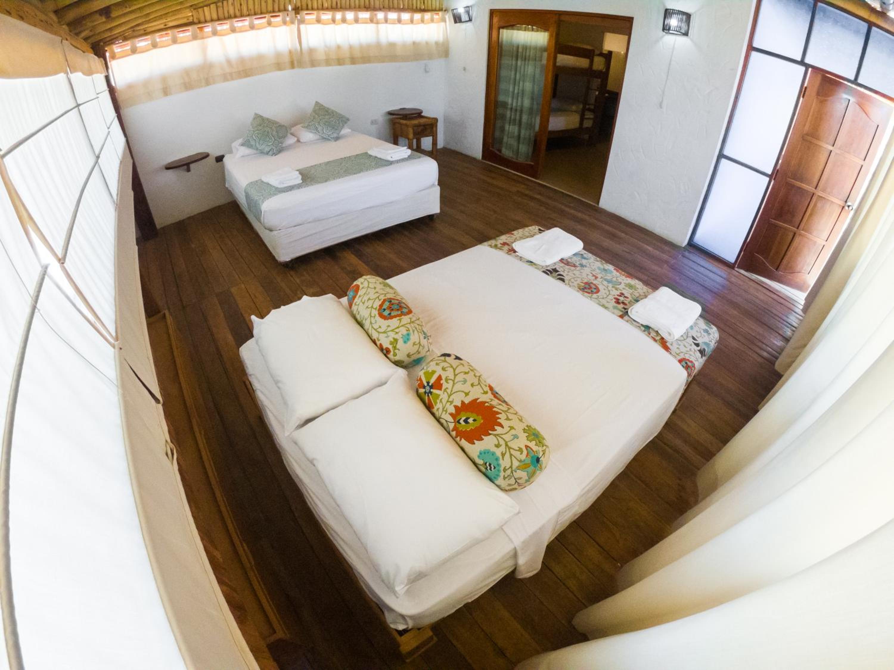 Superior Family Room photo 1