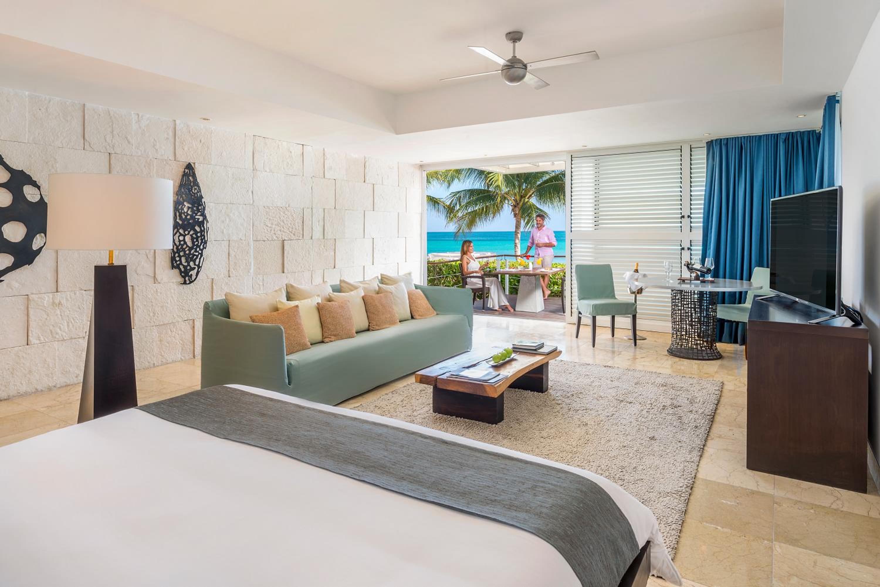 Beachfront Casite