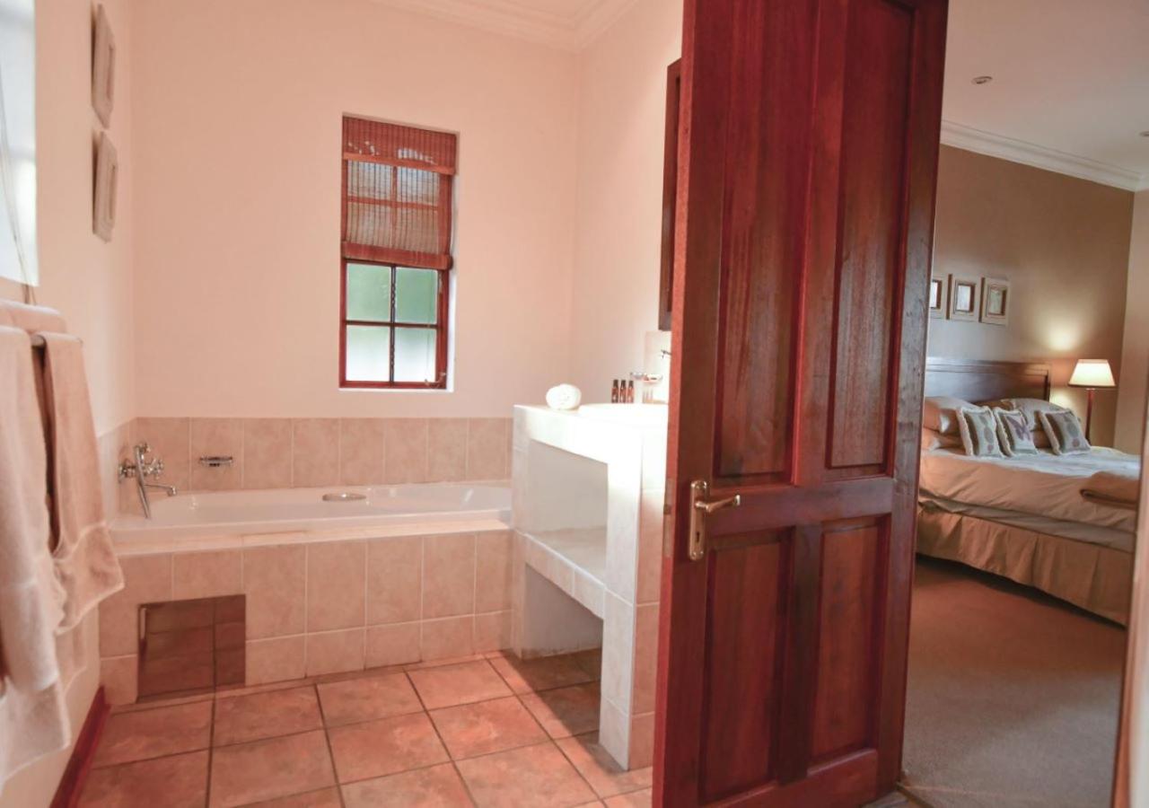 King Room with Mountain View - Photo 10