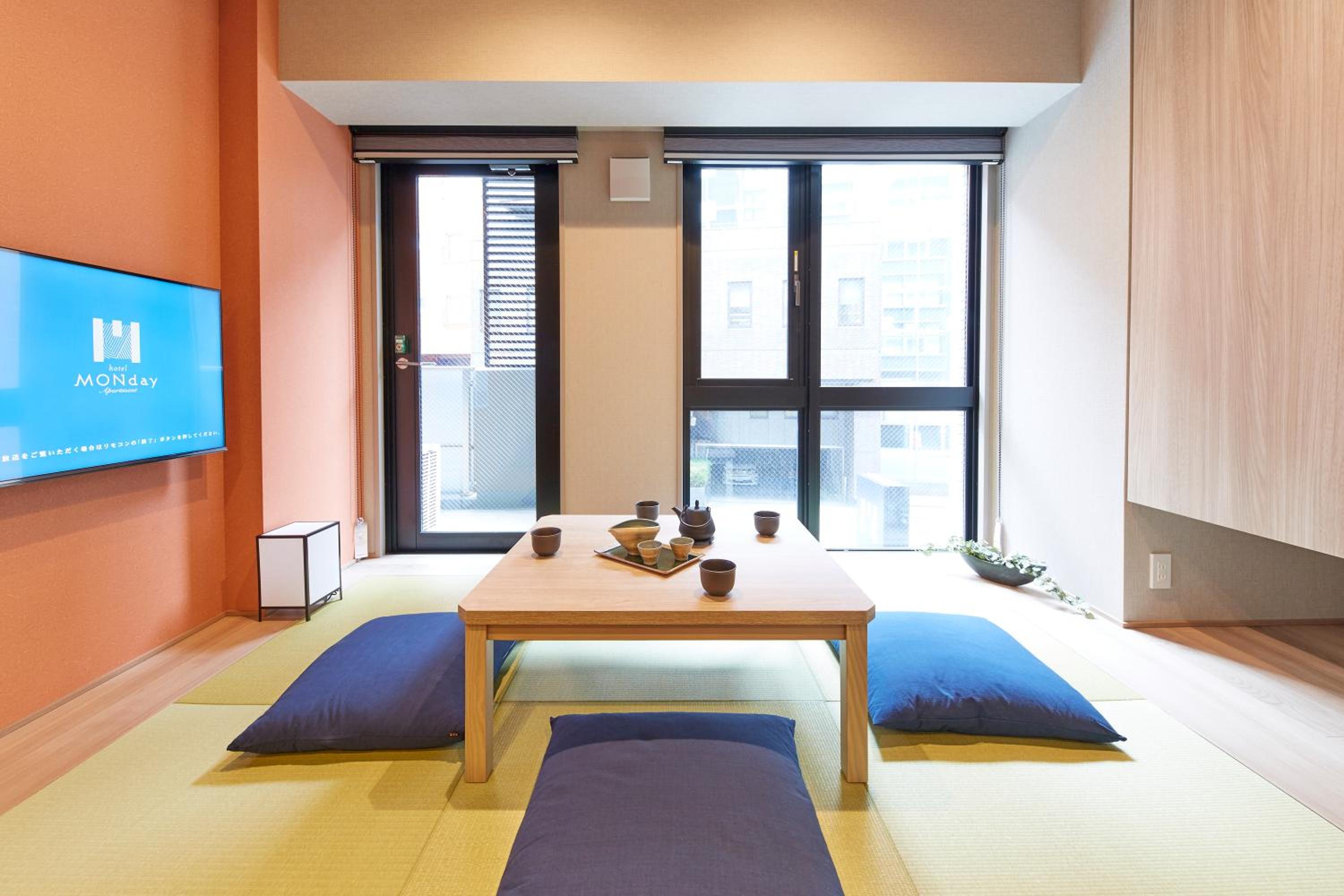 Grand Japanese Room with Washing Machine (6 adults)