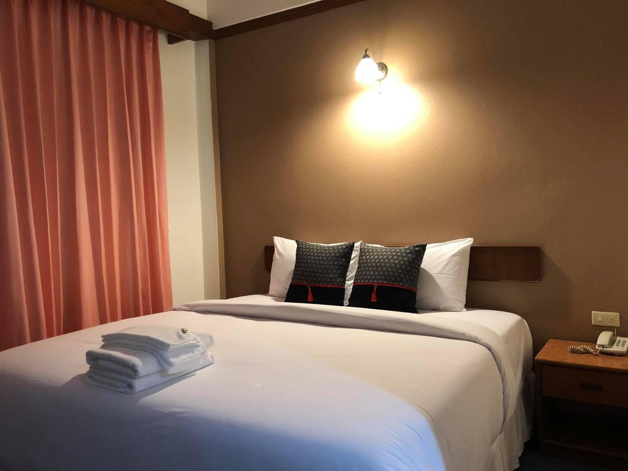 Standard Double Room - Photo 3