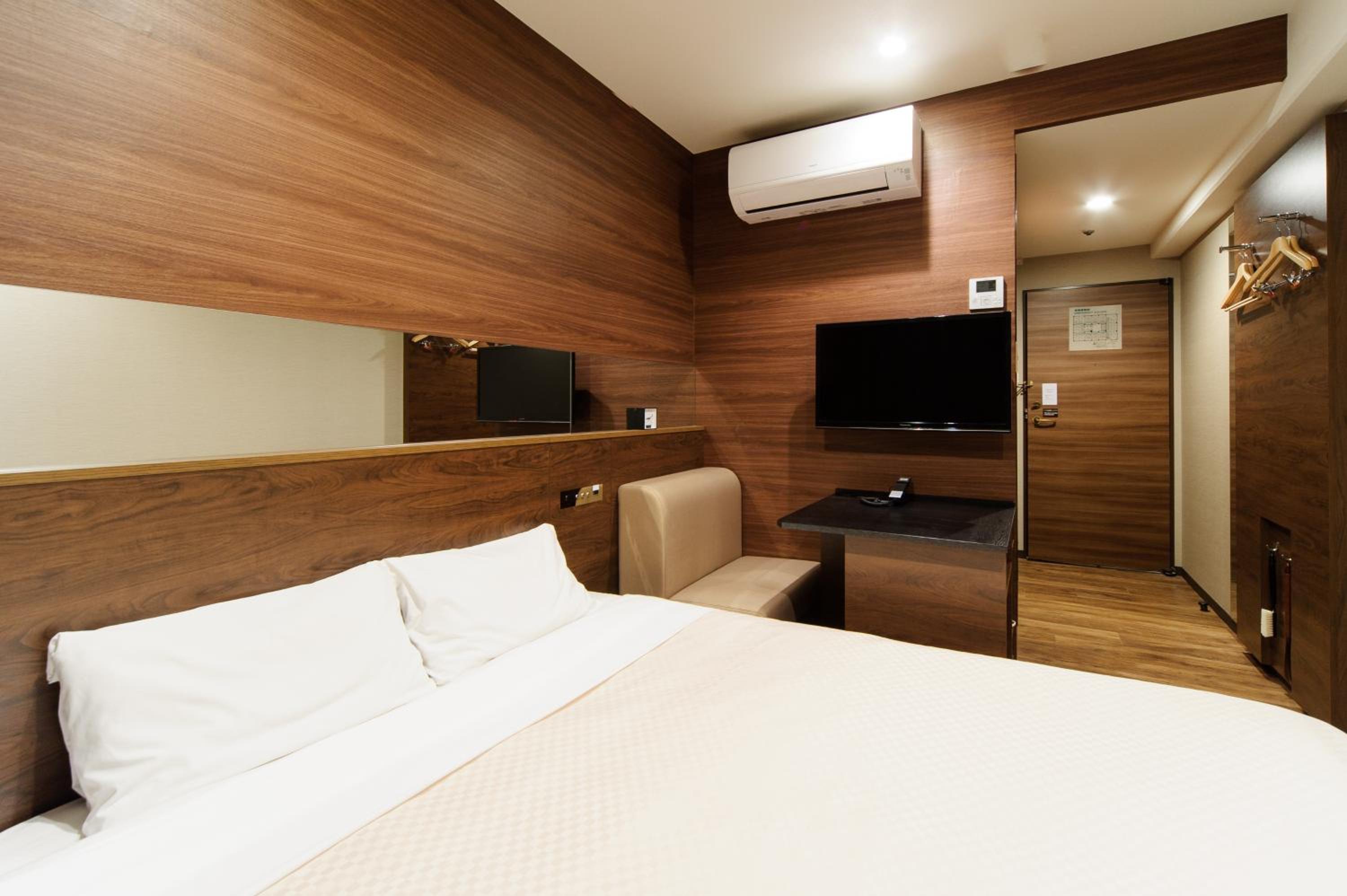 Economy Double Room - Smoking - No Daily Cleaning