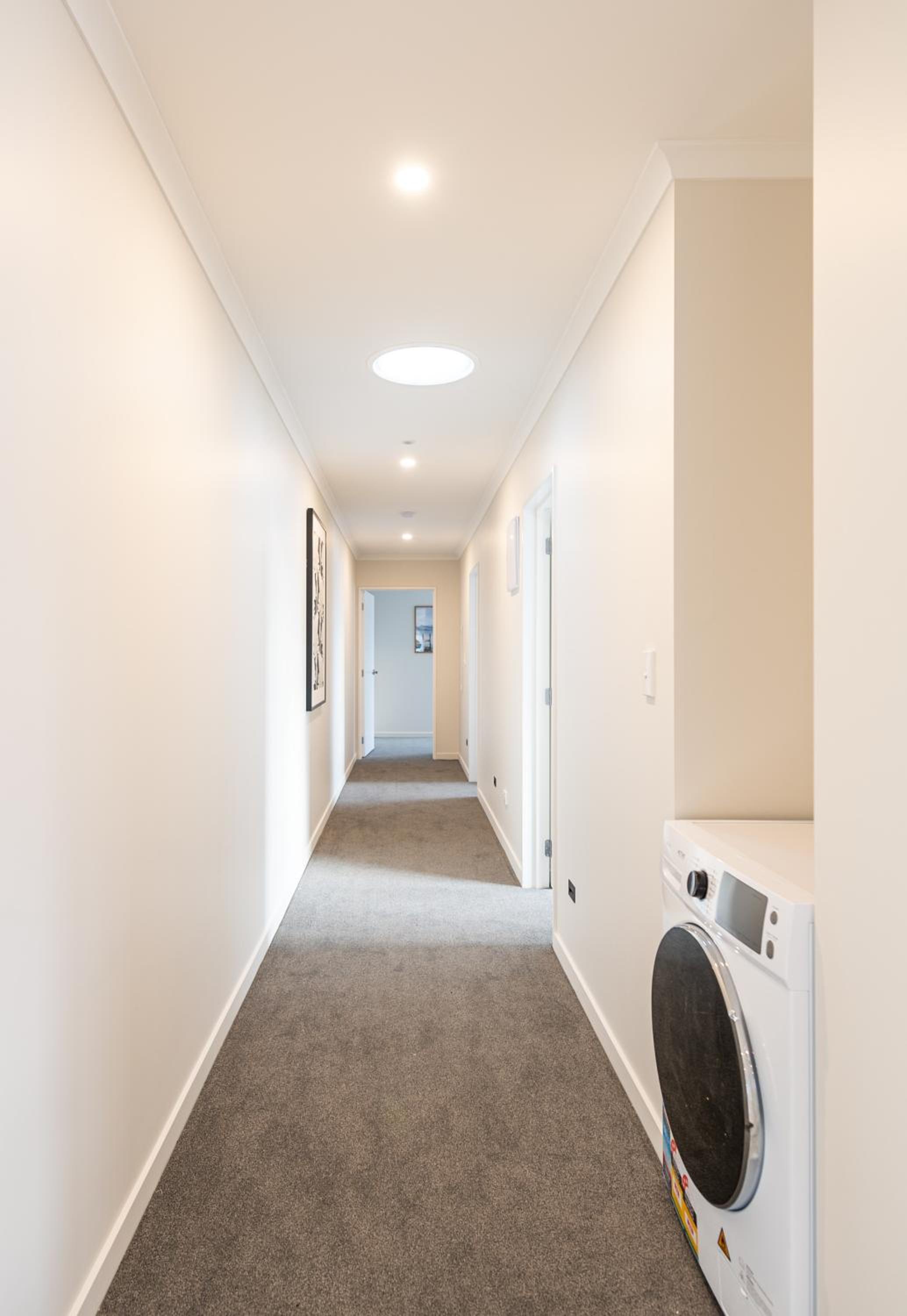 Three-Bedroom Apartment - Photo 9