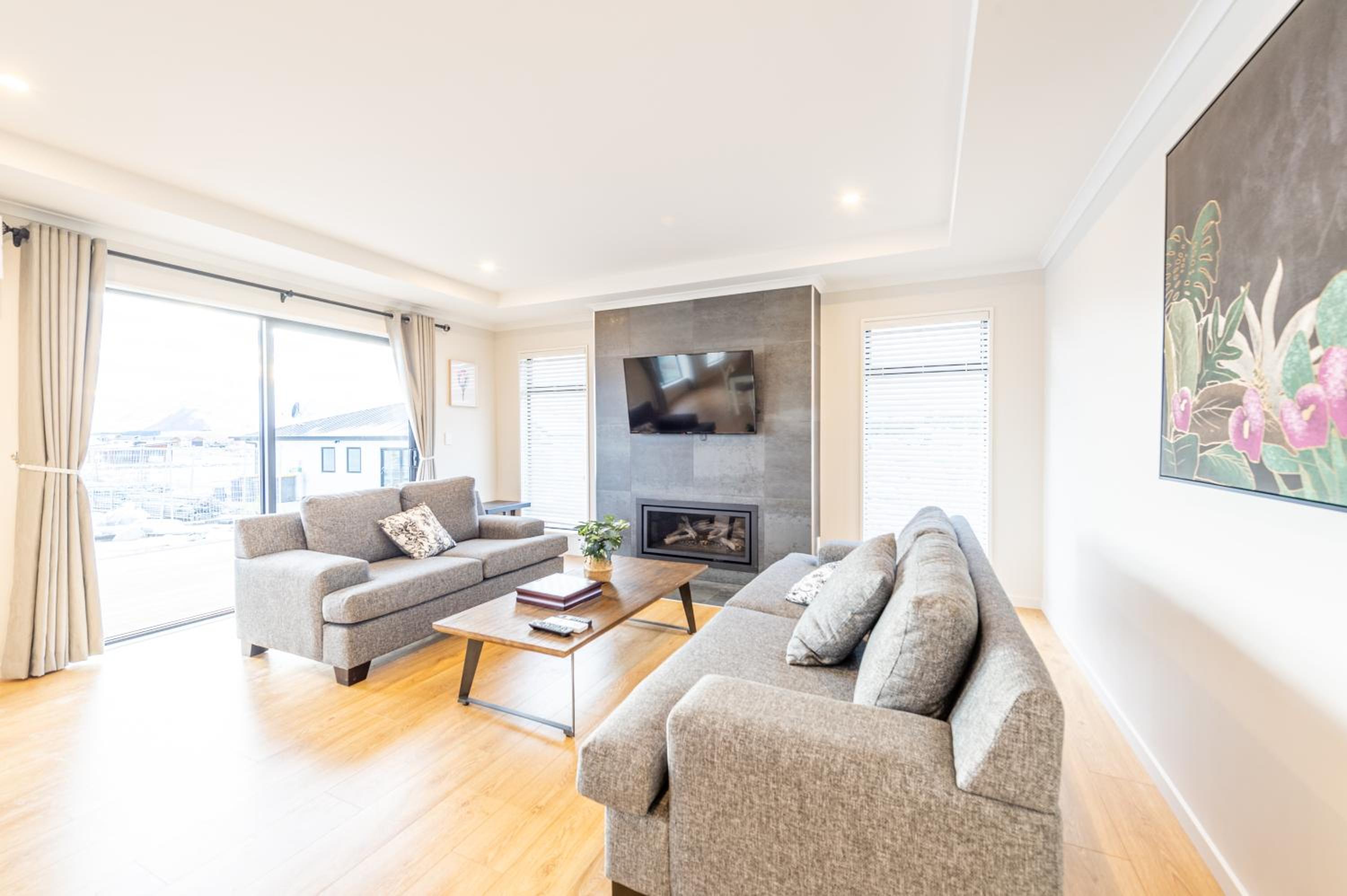 Three-Bedroom Apartment - Photo 15