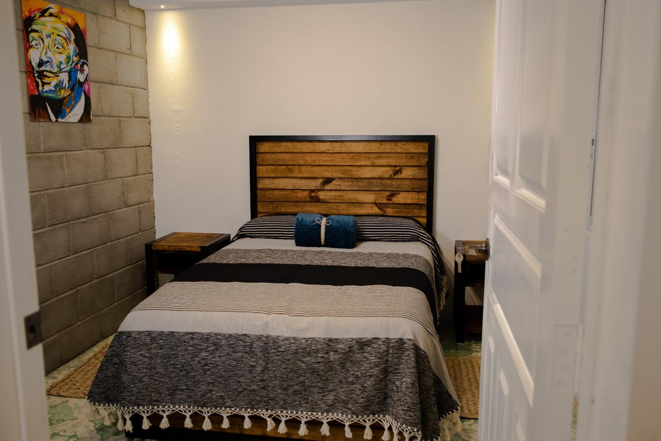 Standard Double Room - Photo 5