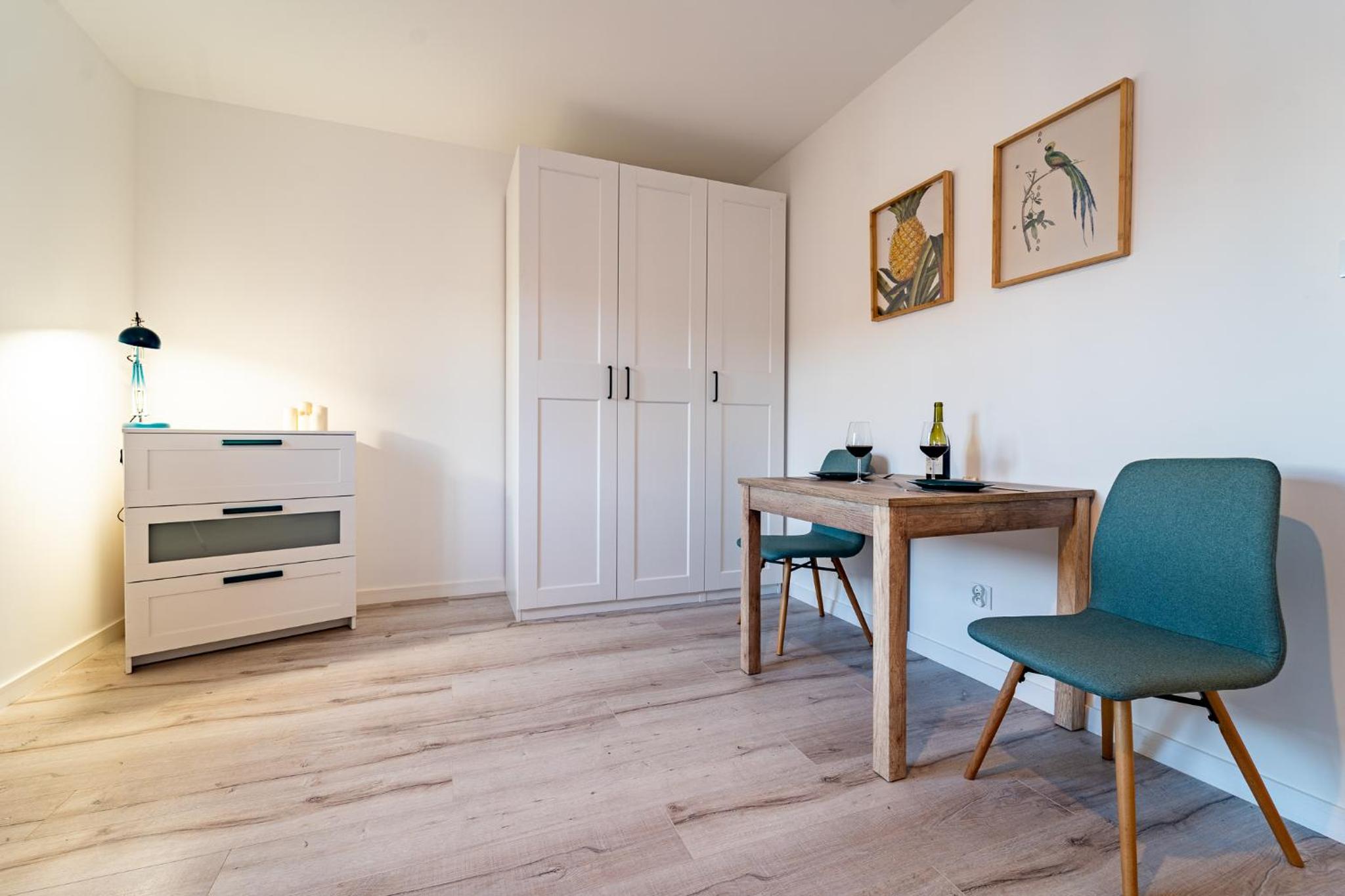 One-Bedroom Apartment - Photo 4