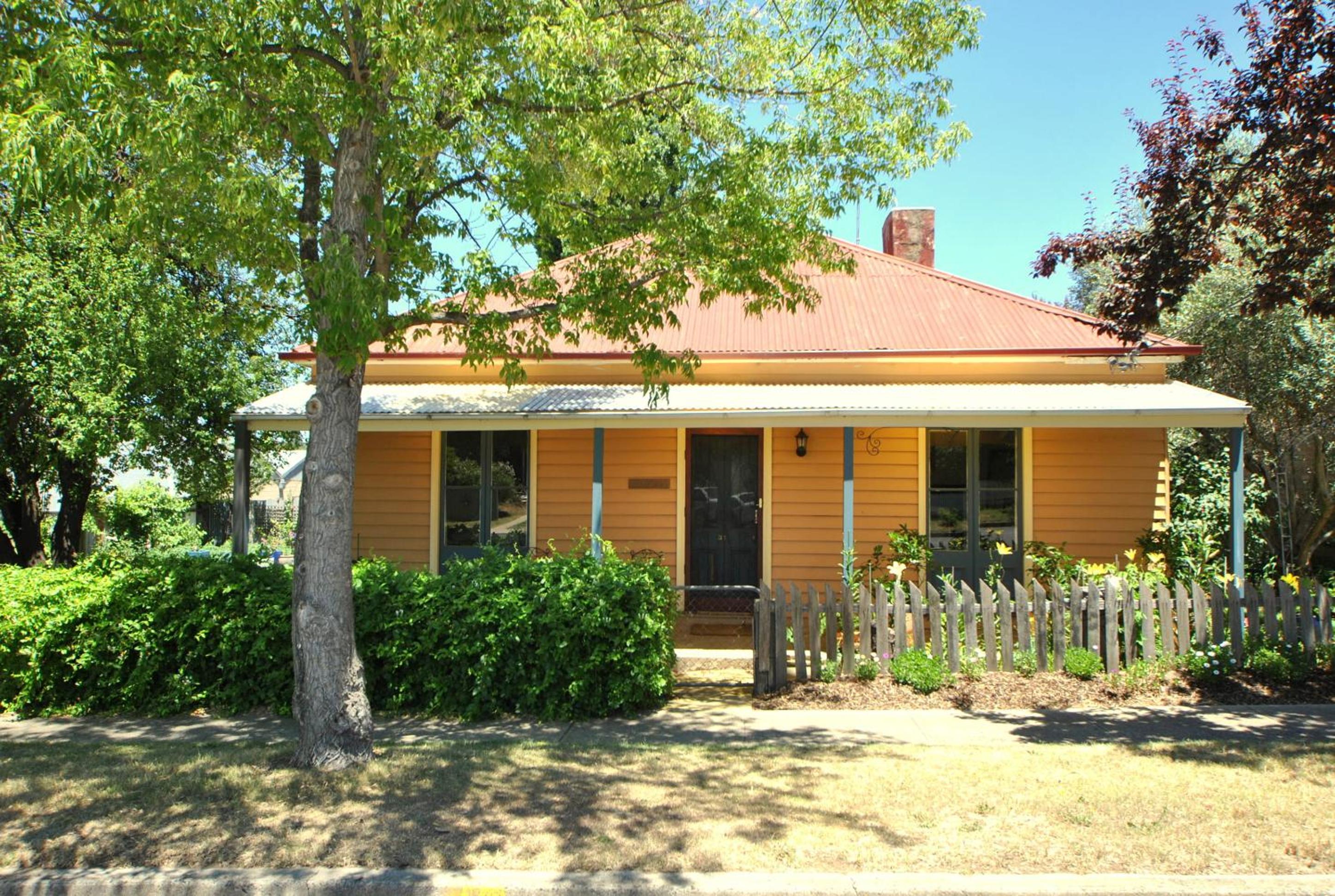 Three-Bedroom Cottage photo 2