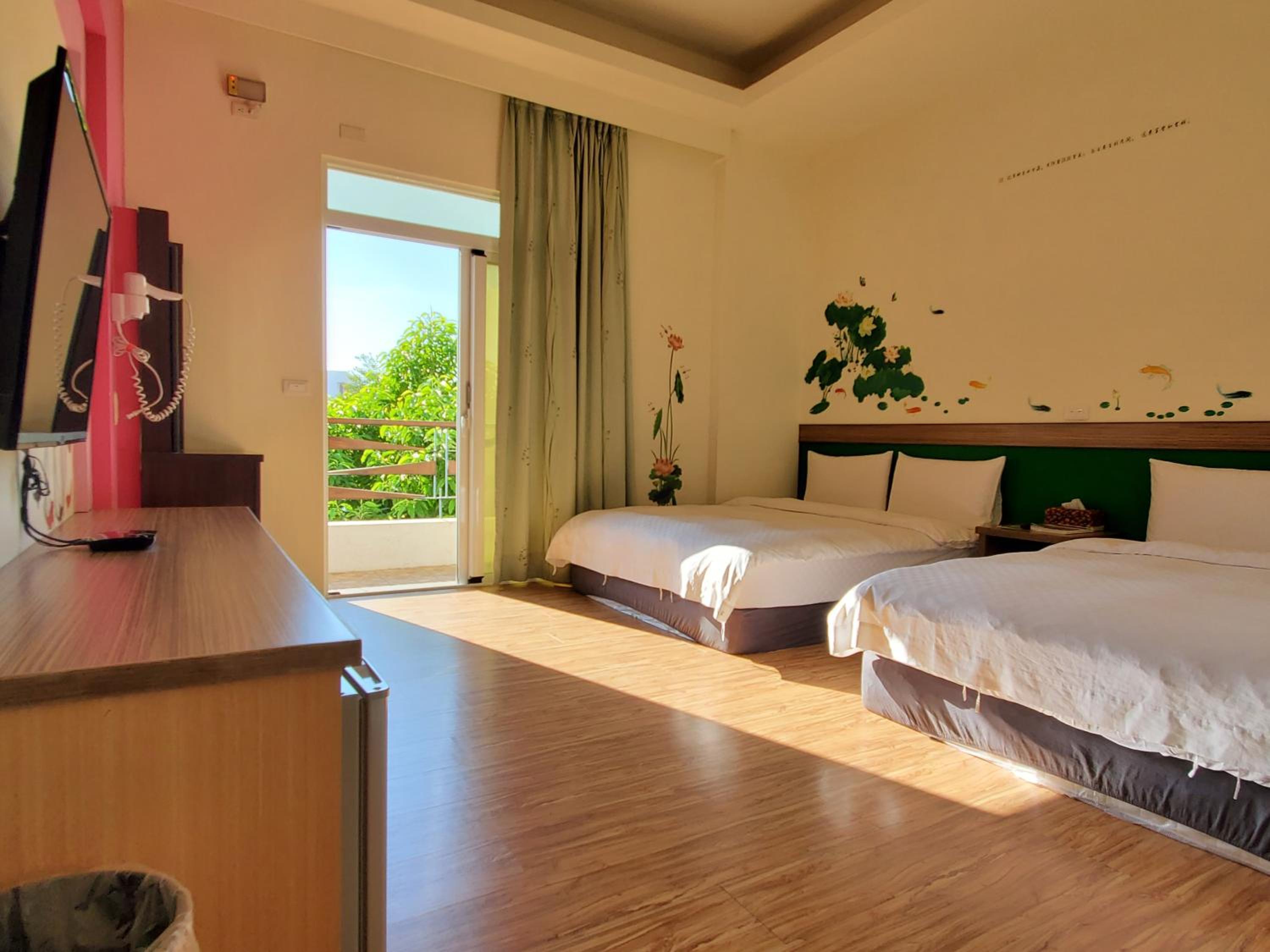 Quadruple Room with Balcony photo 1