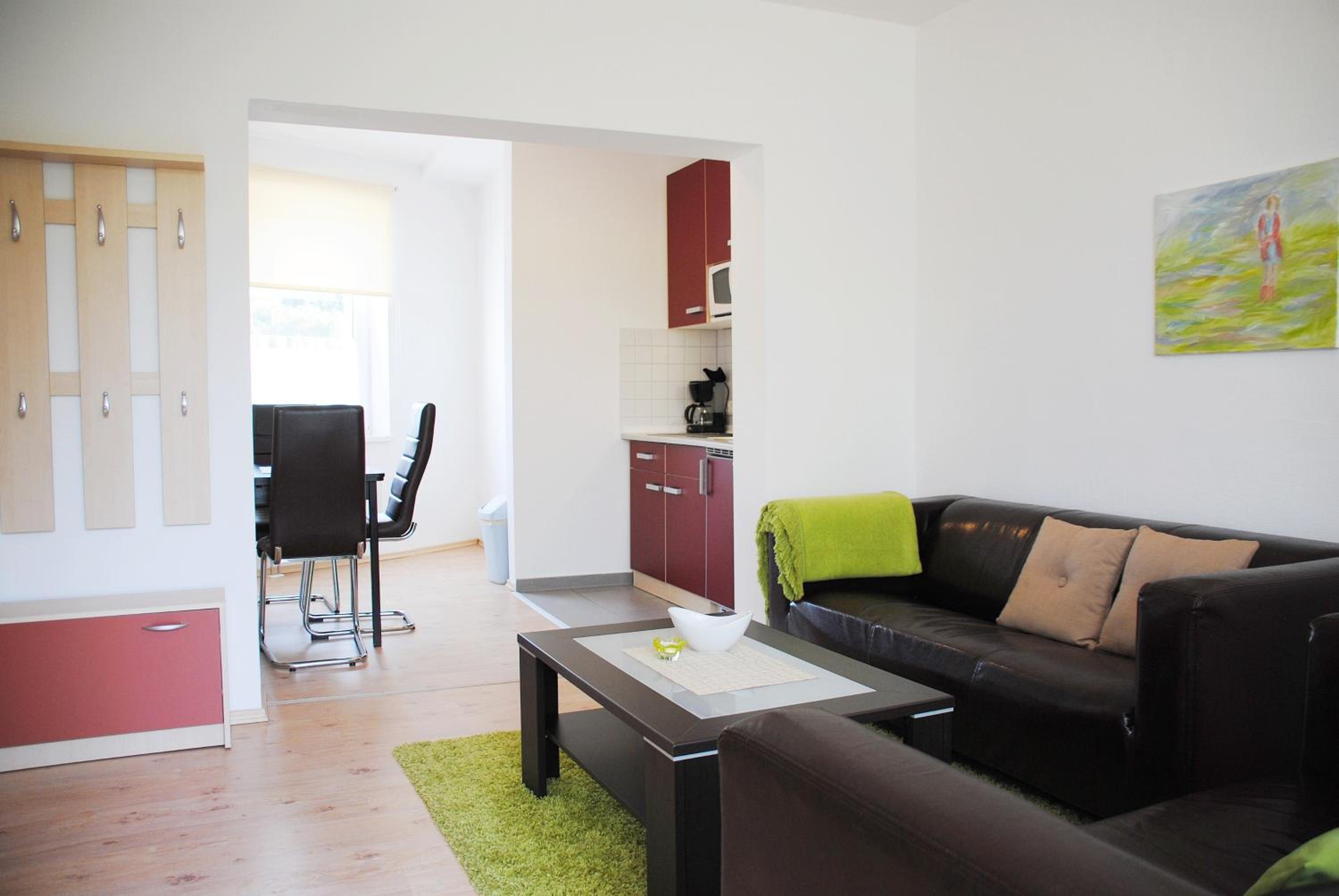 One-Bedroom Apartment photo 1