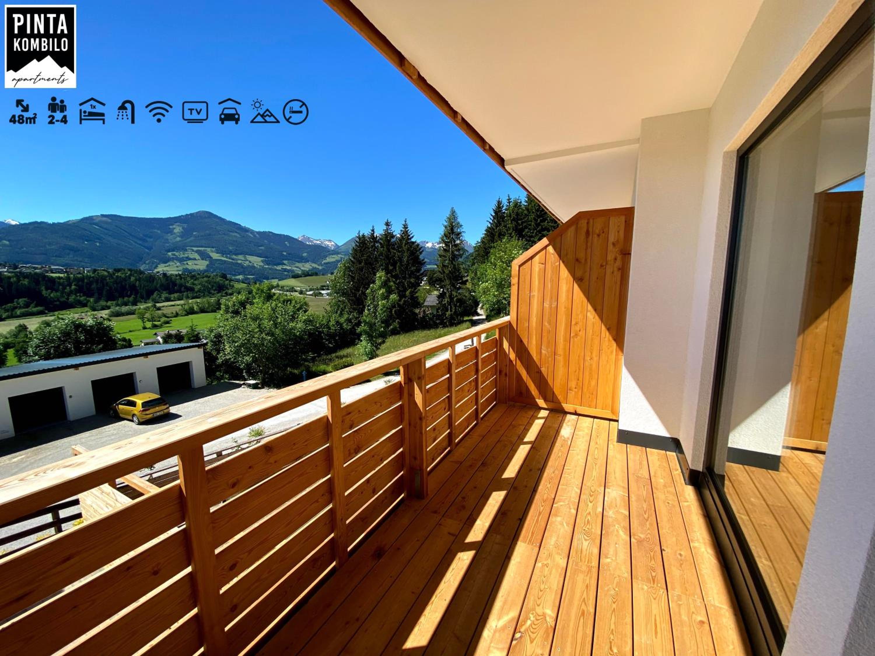 Apartment with Mountain View photo 3
