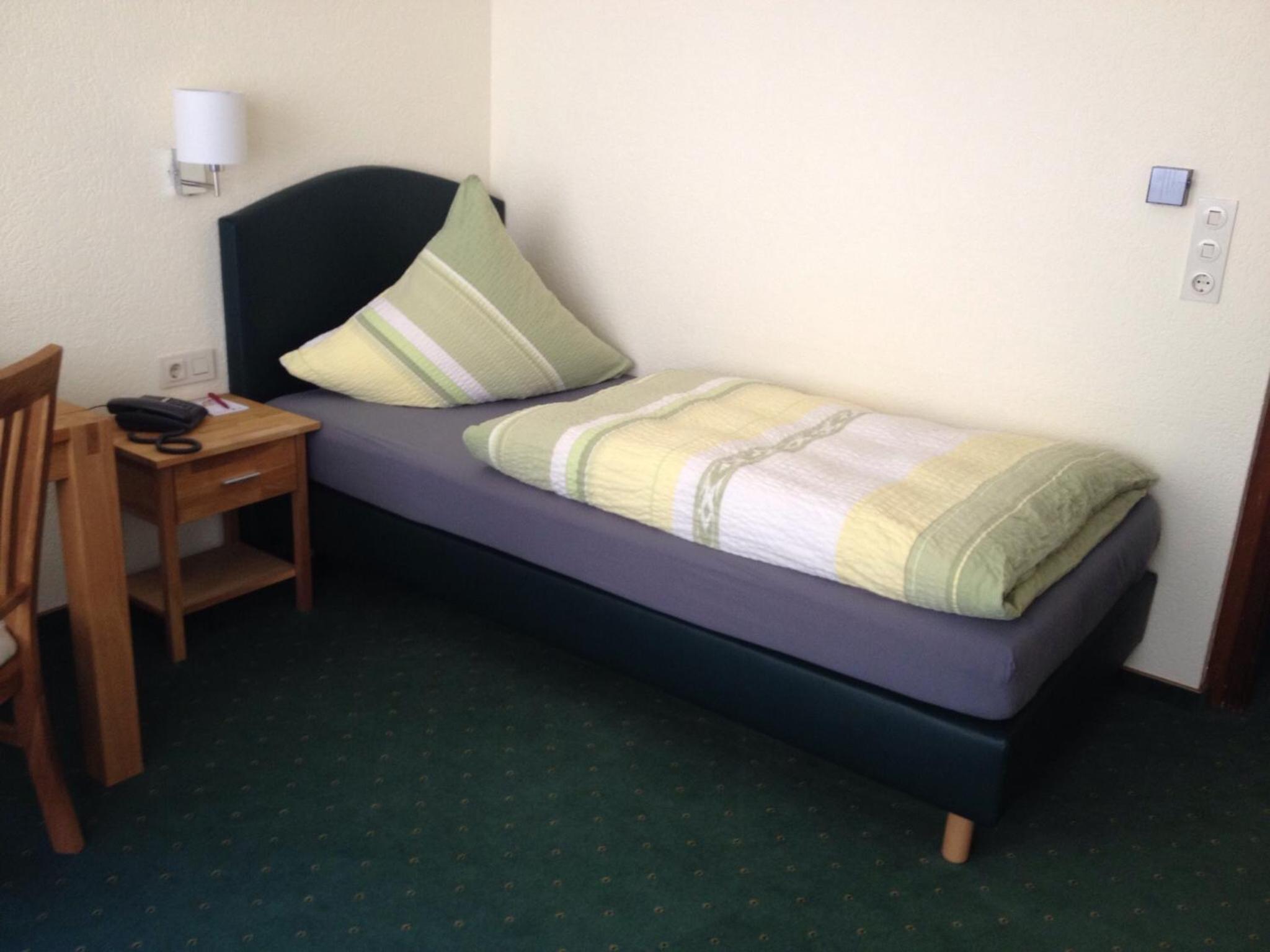 Single Room photo 2