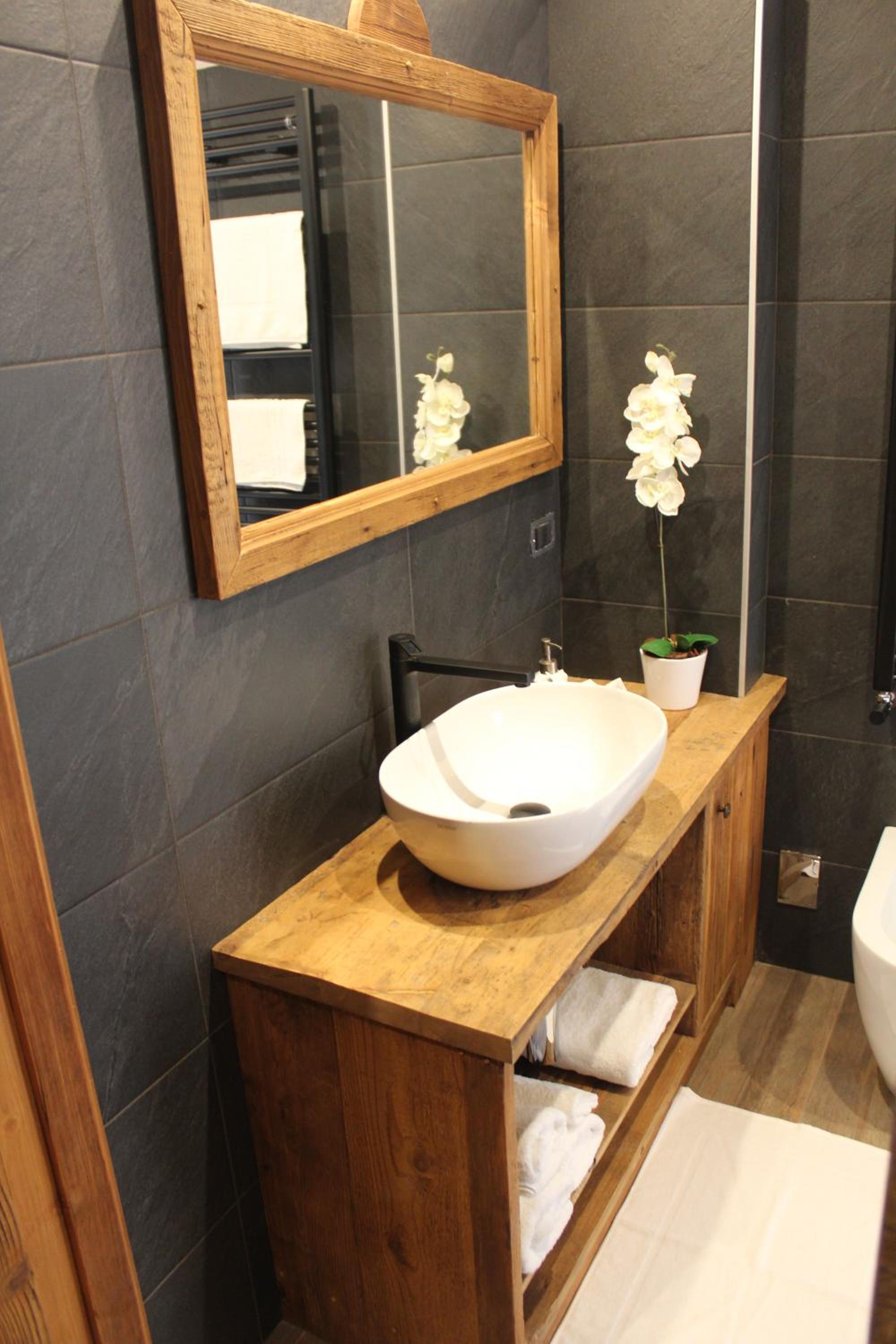Double Room with Private Bathroom - Photo 3