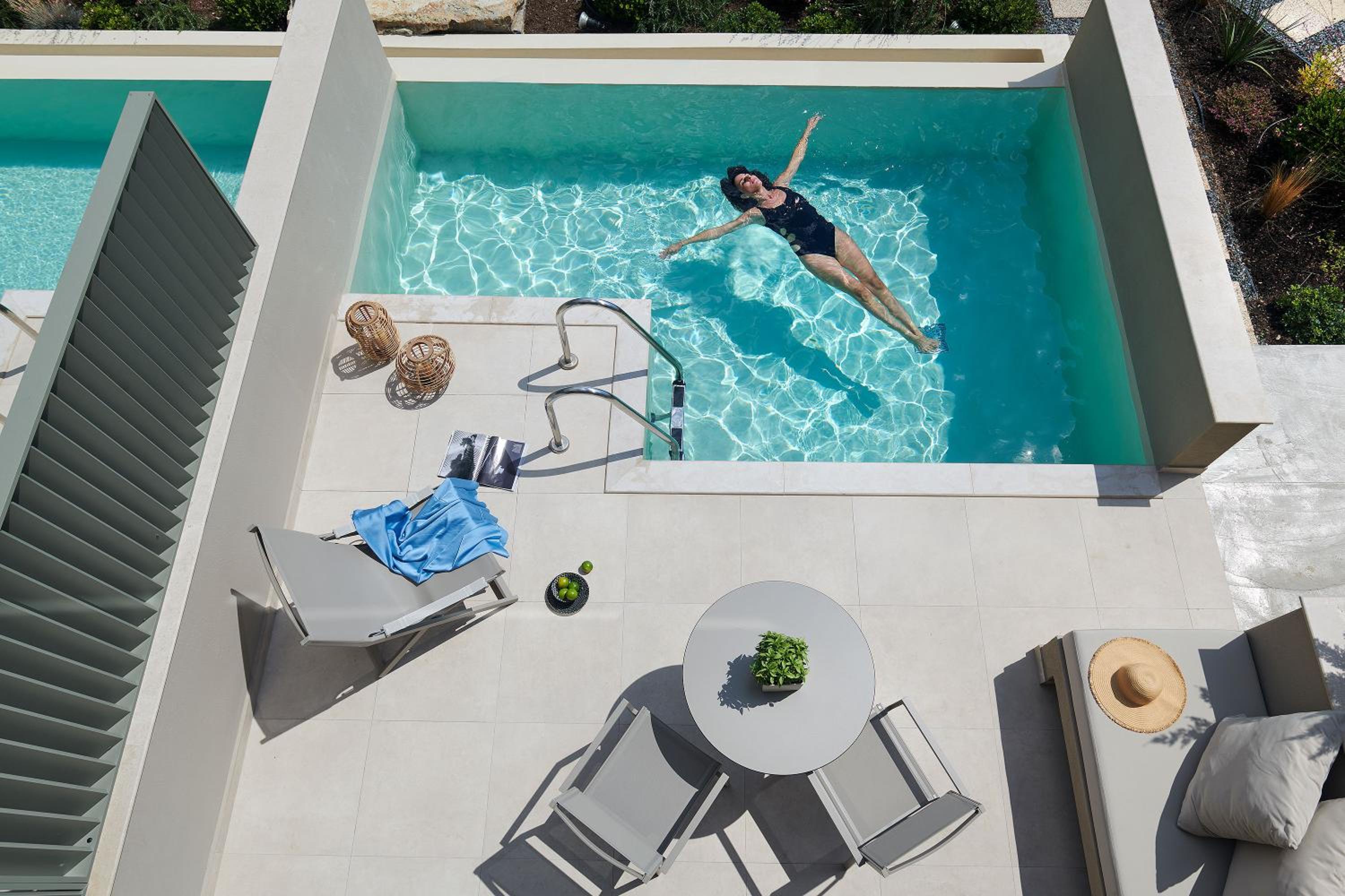 Deluxe Suite with Private Pool photo 3