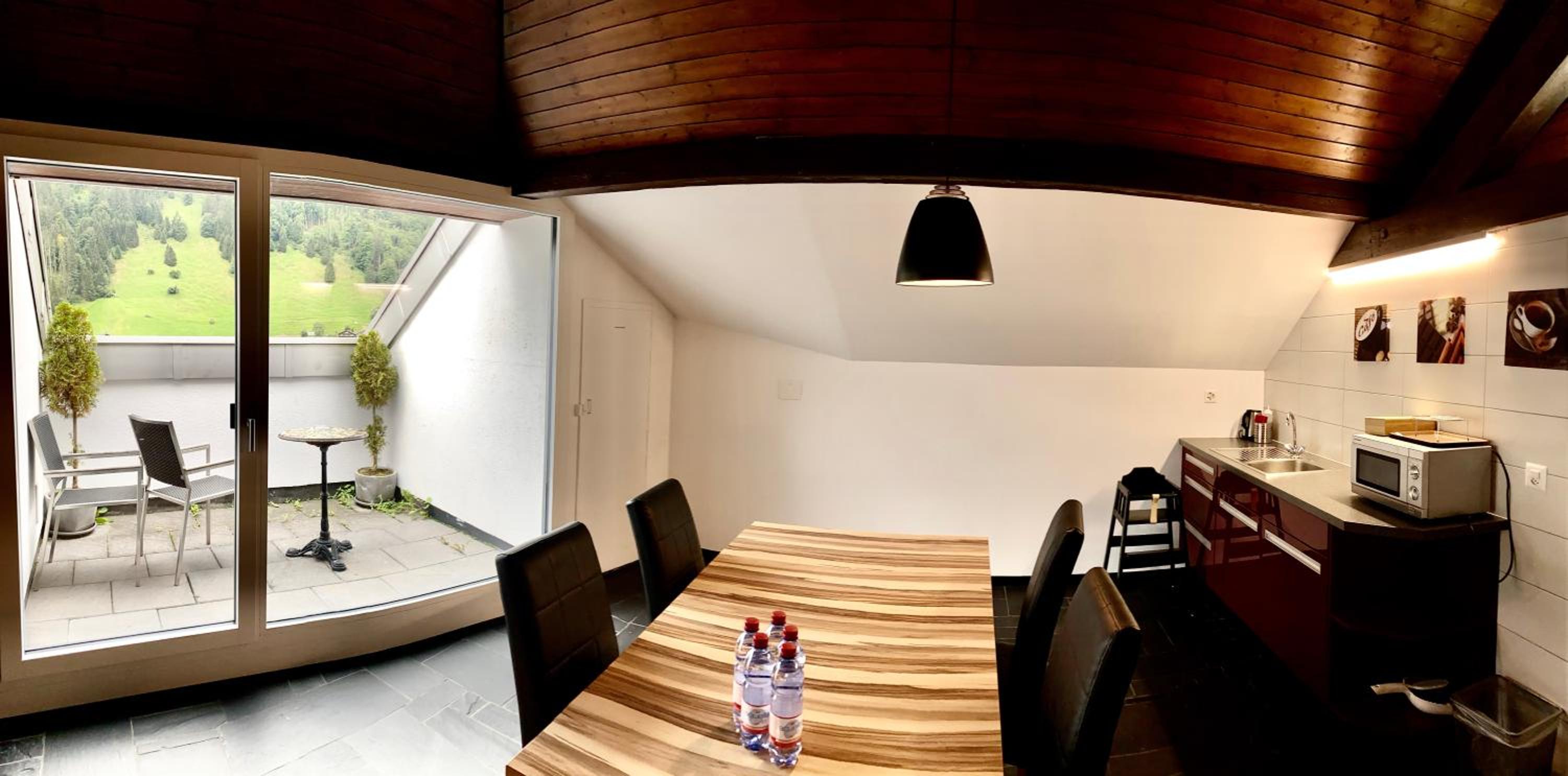 Deluxe Penthouse Suite with Panorama view - Photo 6