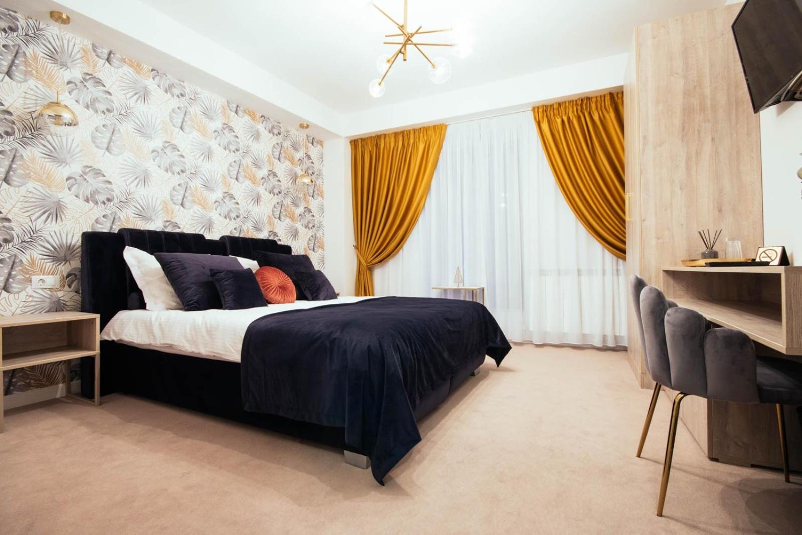 Deluxe Double Room (2 Adults + 1 Child)