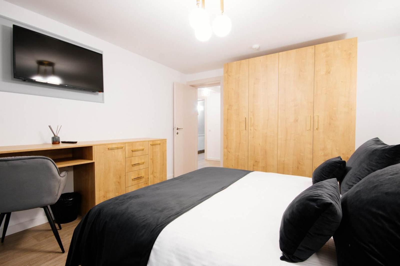 One-Bedroom Apartment - Photo 10