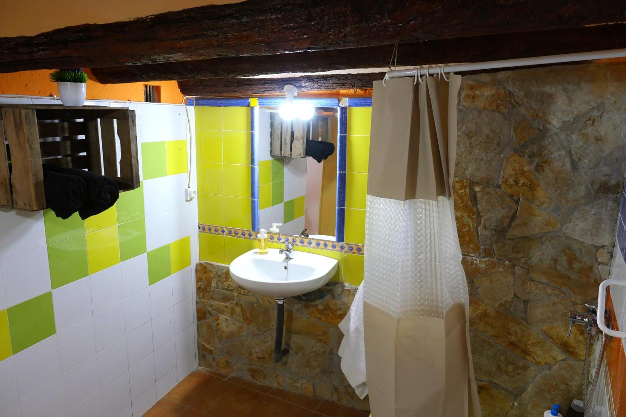 Two-Bedroom House - Photo 6