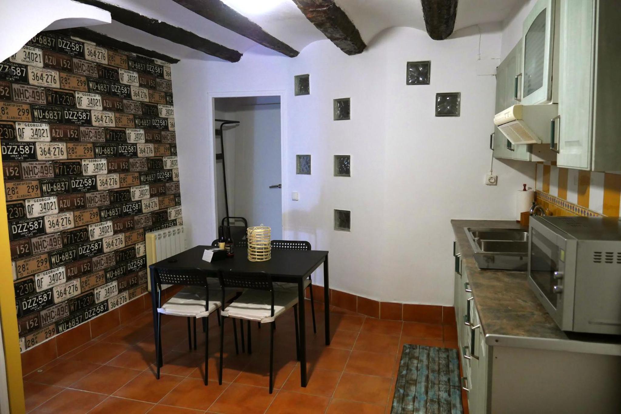 Two-Bedroom House - Photo 20
