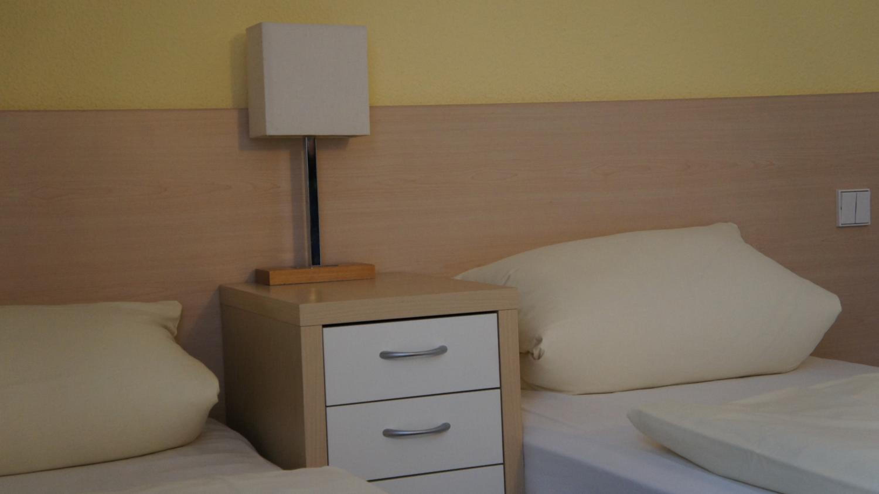 Twin Room - Photo 6