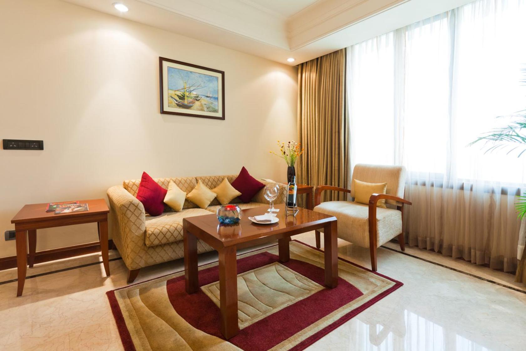Deluxe Suite - Photo 5
