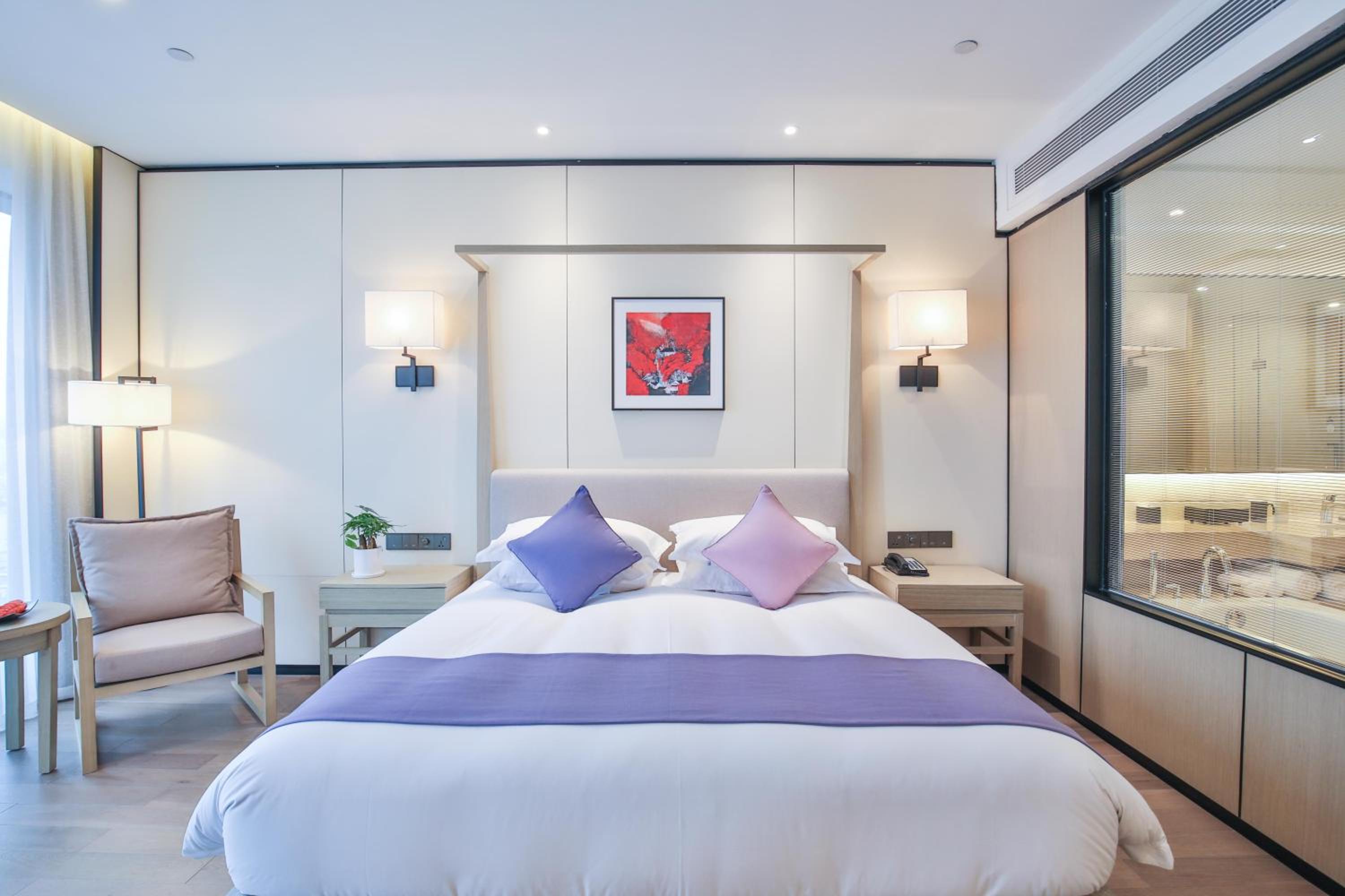 Deluxe Double Room with Shower photo 2