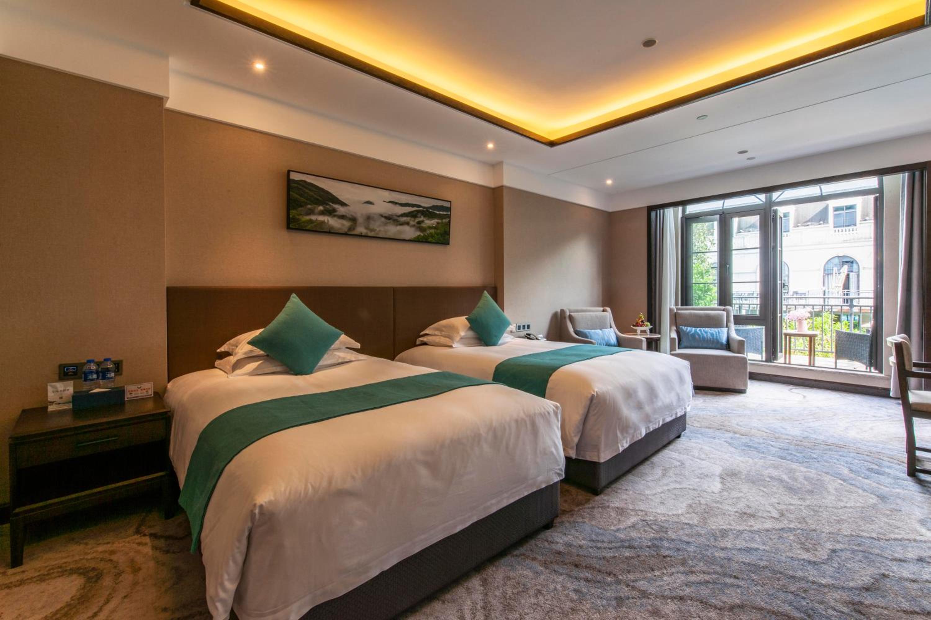 Twin Room with Balcony photo 1