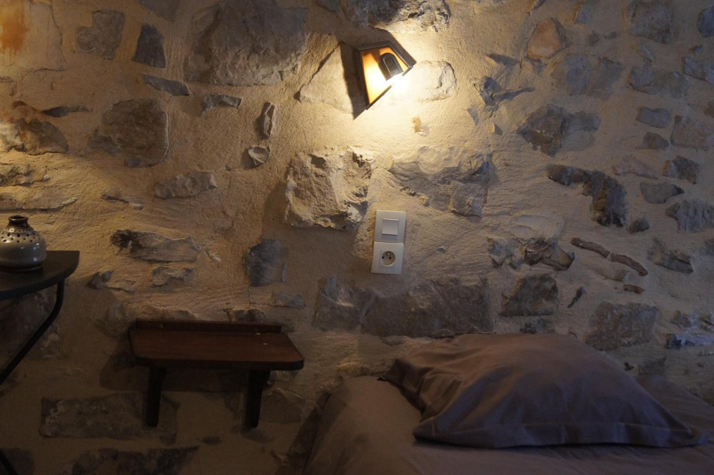 Twin Room - Photo 1