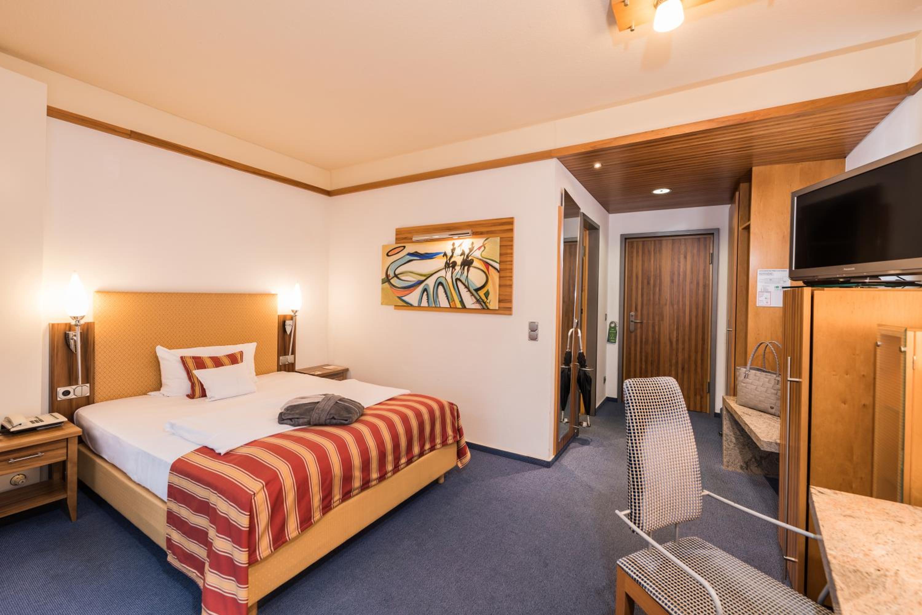 Single Room photo 2
