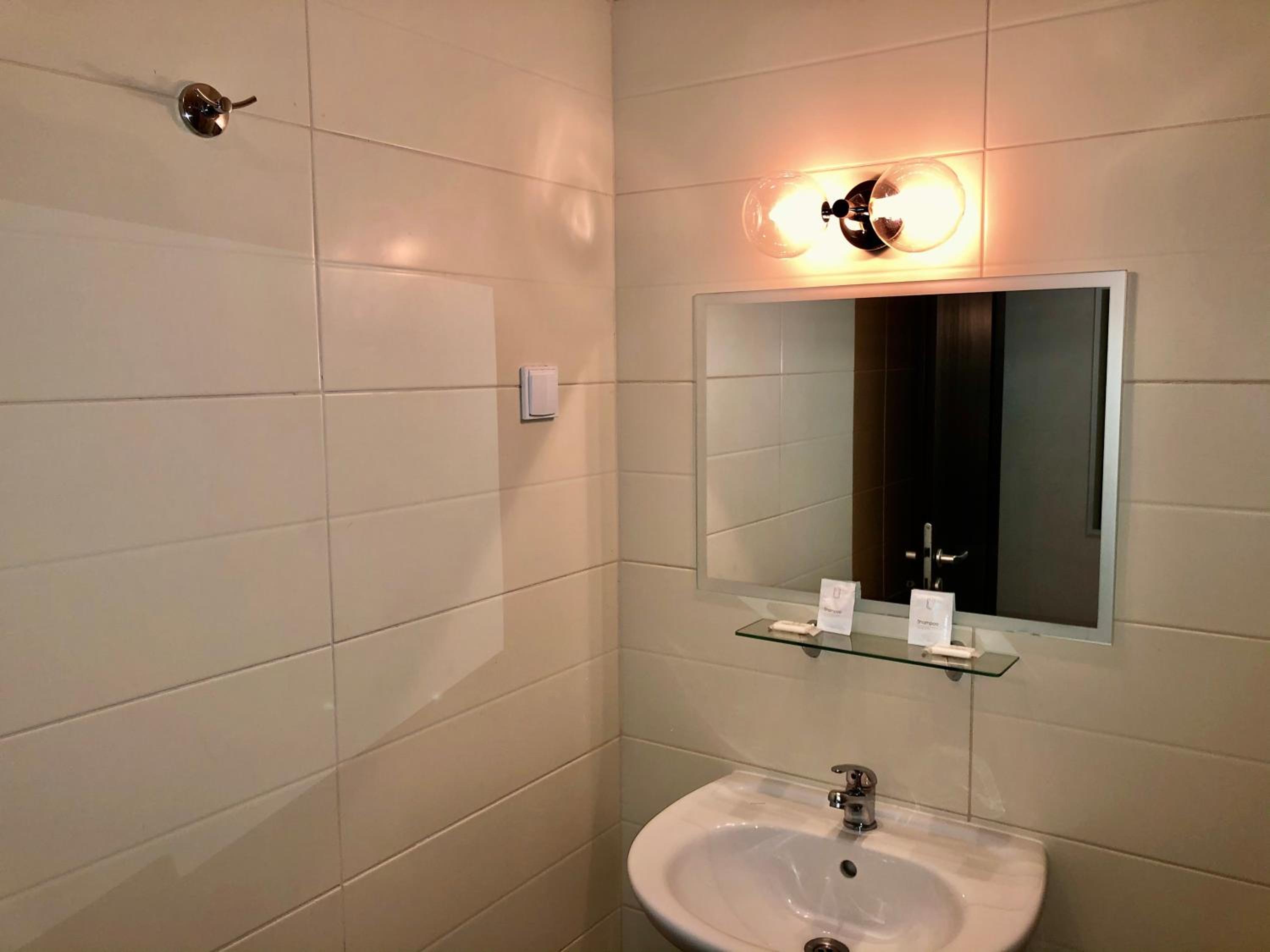 Single Room photo 2