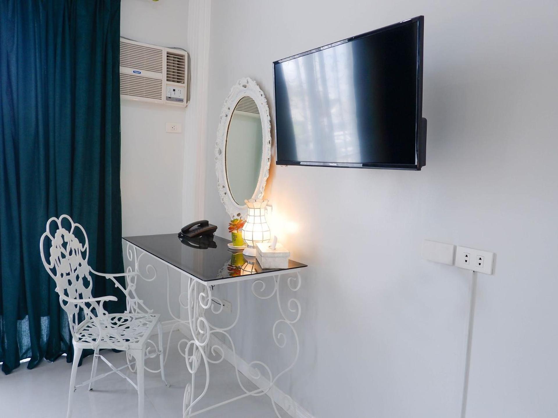 Queen Room With Balcony