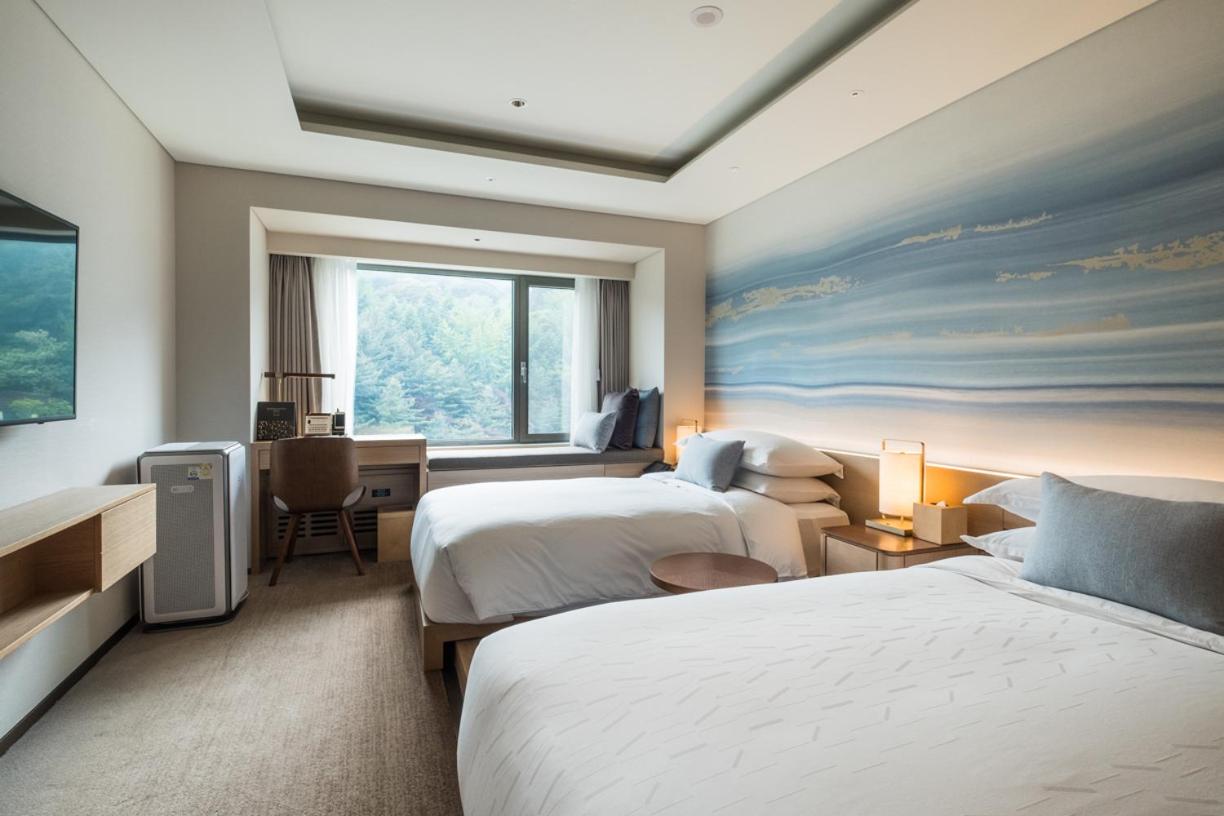 Club Deluxe Twin Room with Mountain View - Lounge Benefit