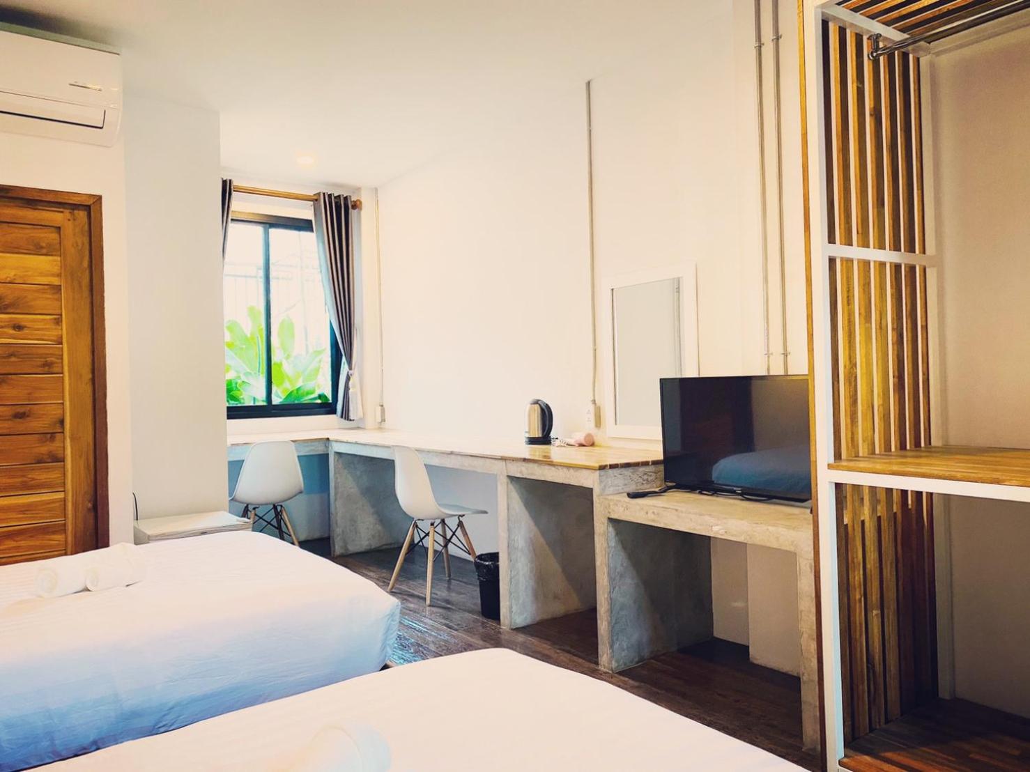 Budget Twin Room - Photo 3