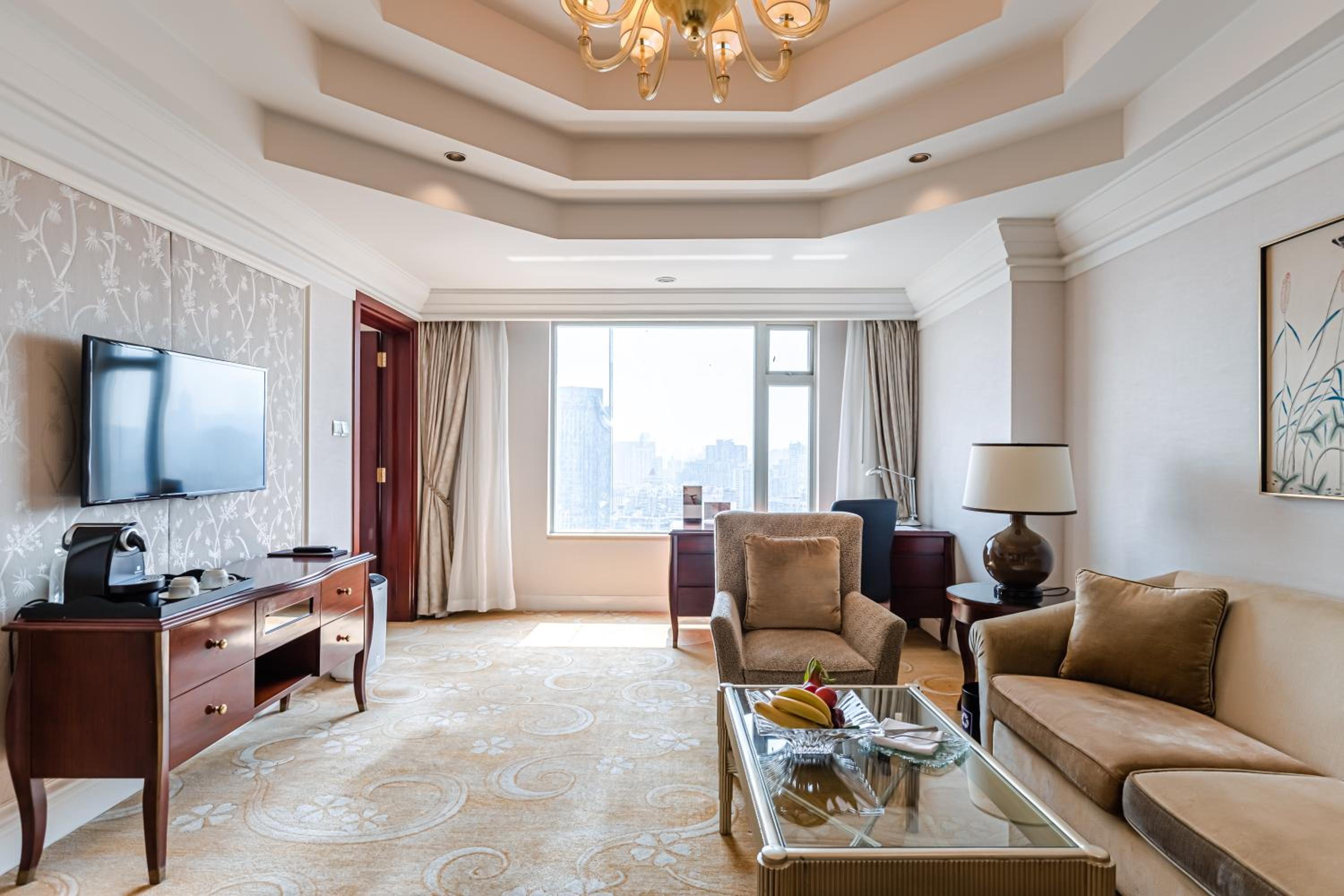 Executive Suite with Club Benefits photo 1