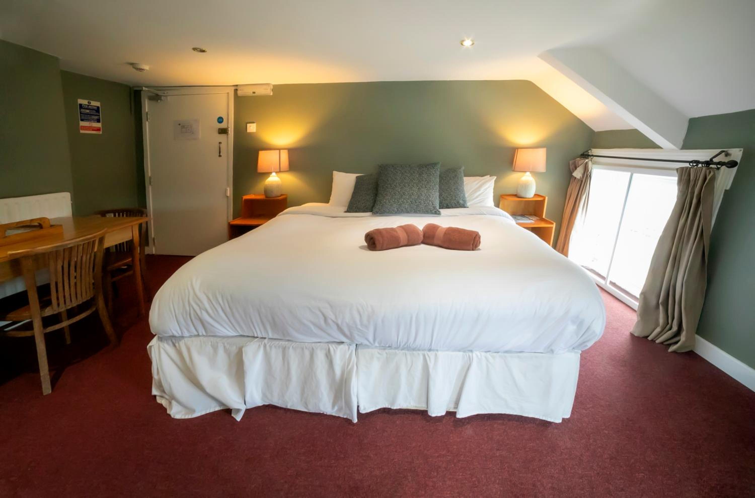 Deluxe Queen Room photo 1