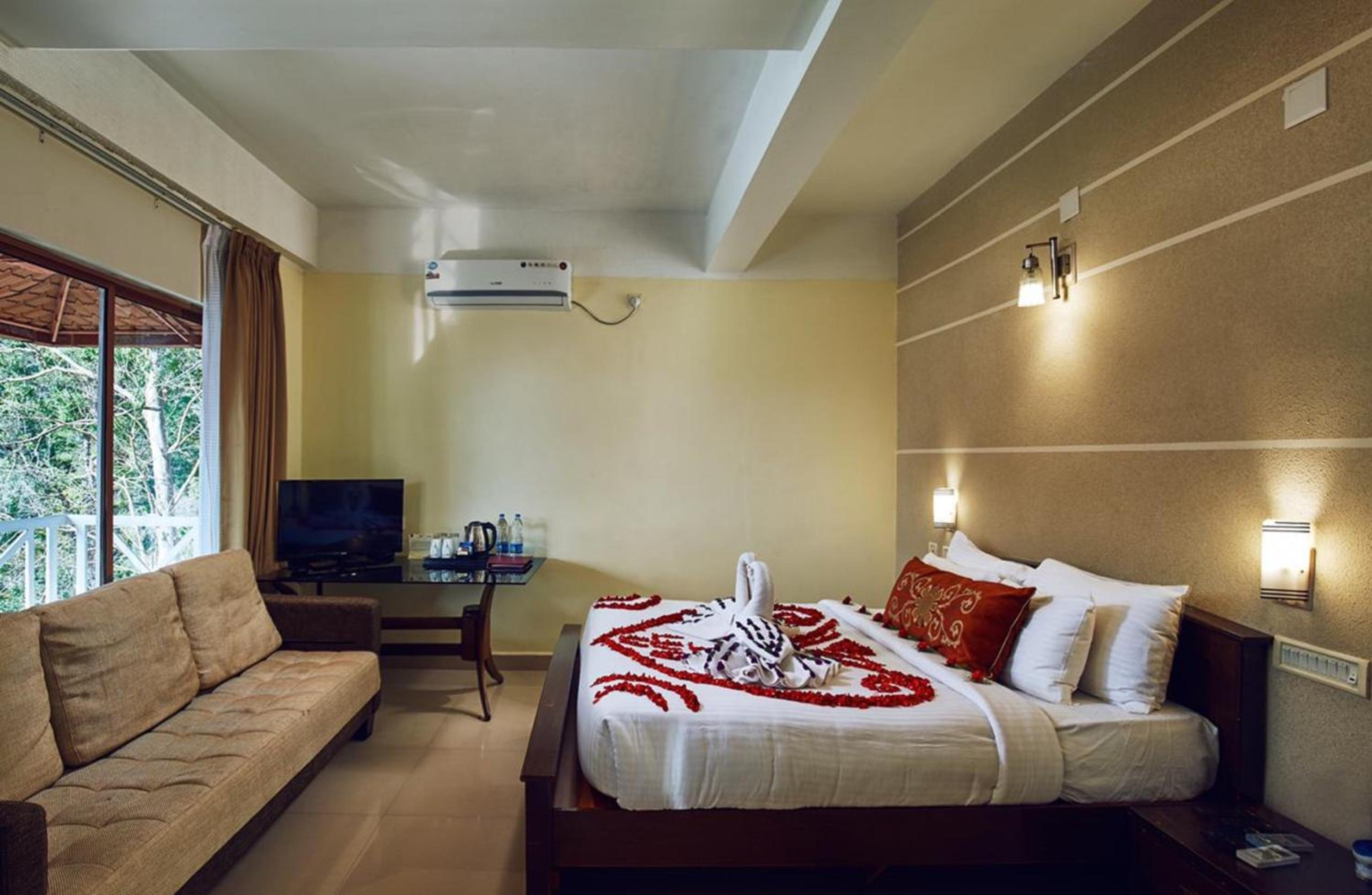 Honeymoon Cottage - Photo 4