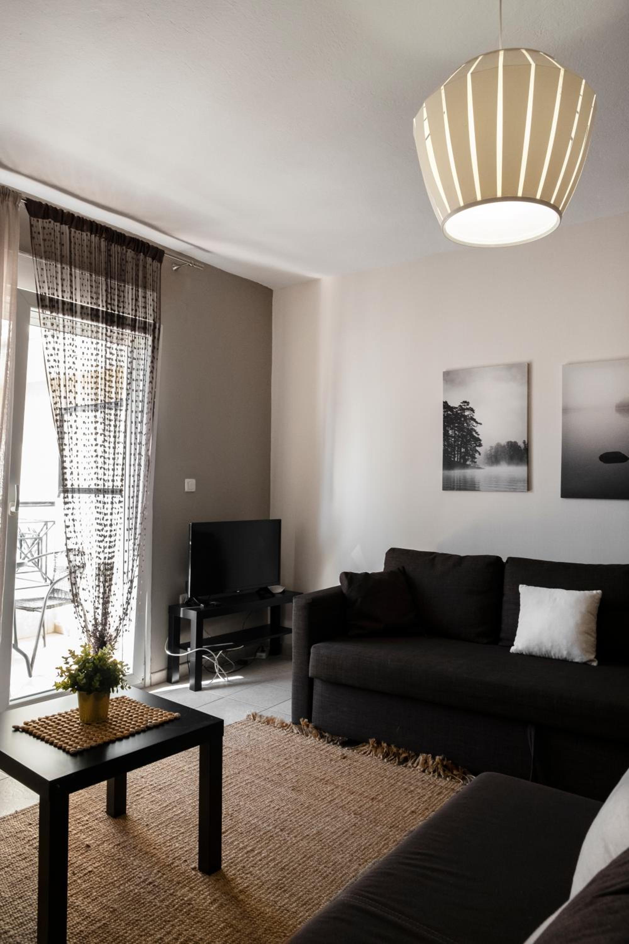 Apartment - Photo 12