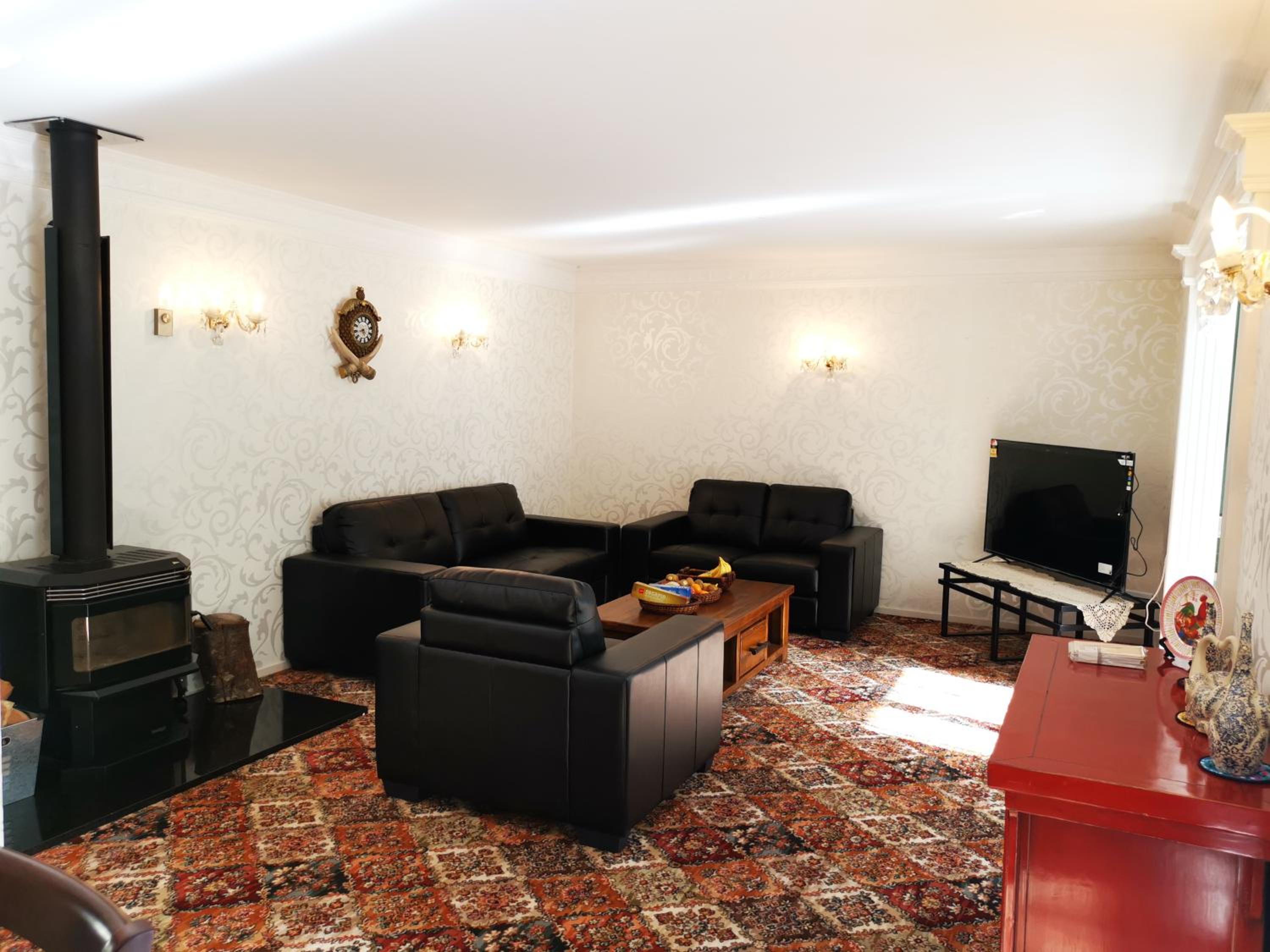 Four-Bedroom House - Photo 1